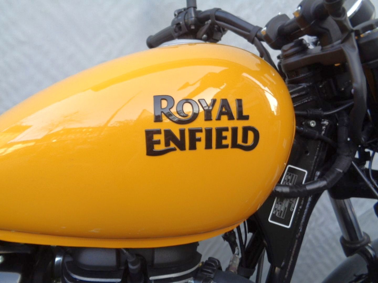 ROYAL ENFIELD METEOR FIREBALL 350 E5-image-6