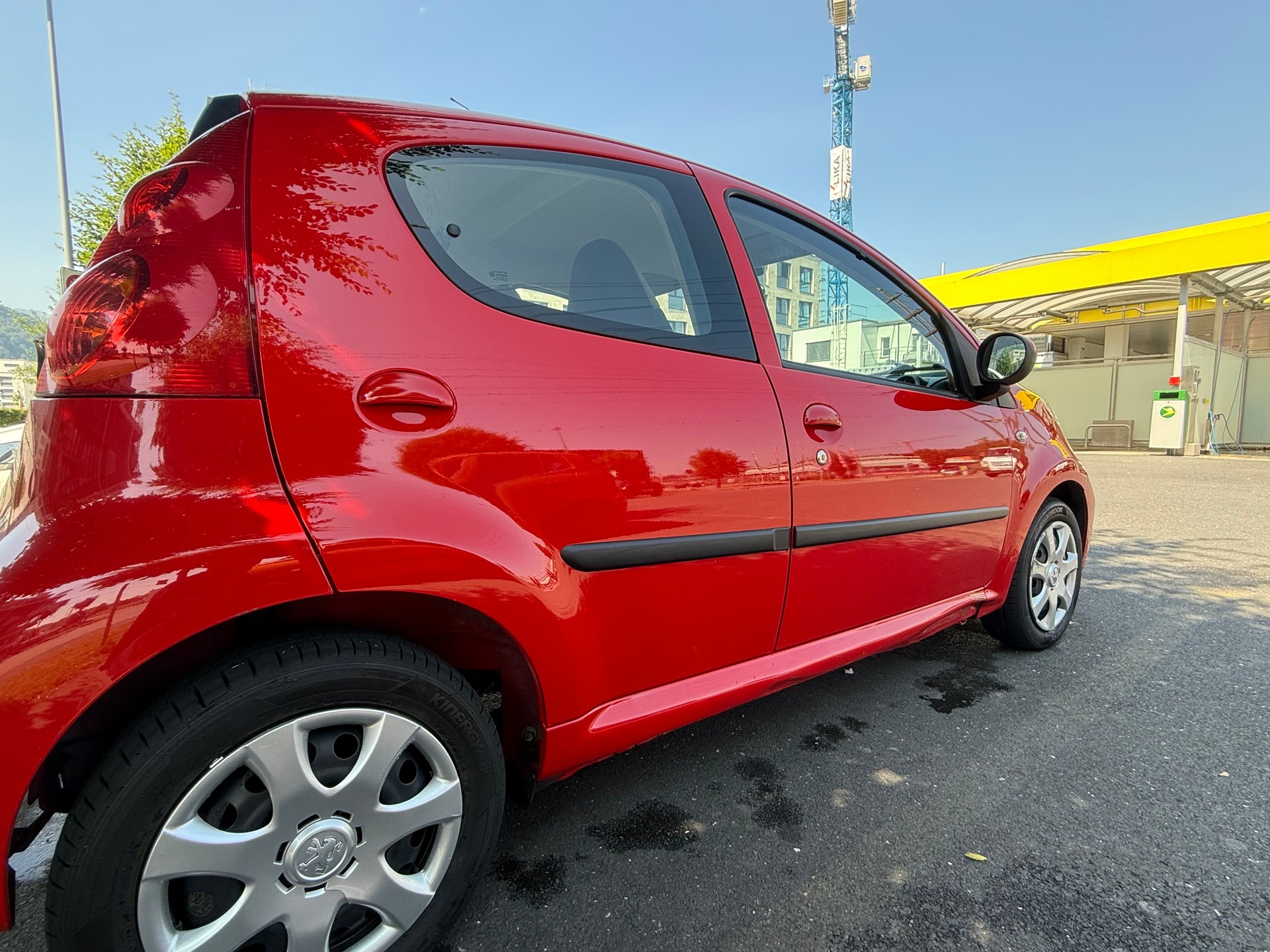 PEUGEOT 107 1.0 Trendy BMP5 CH FAHRZEUG-image-6
