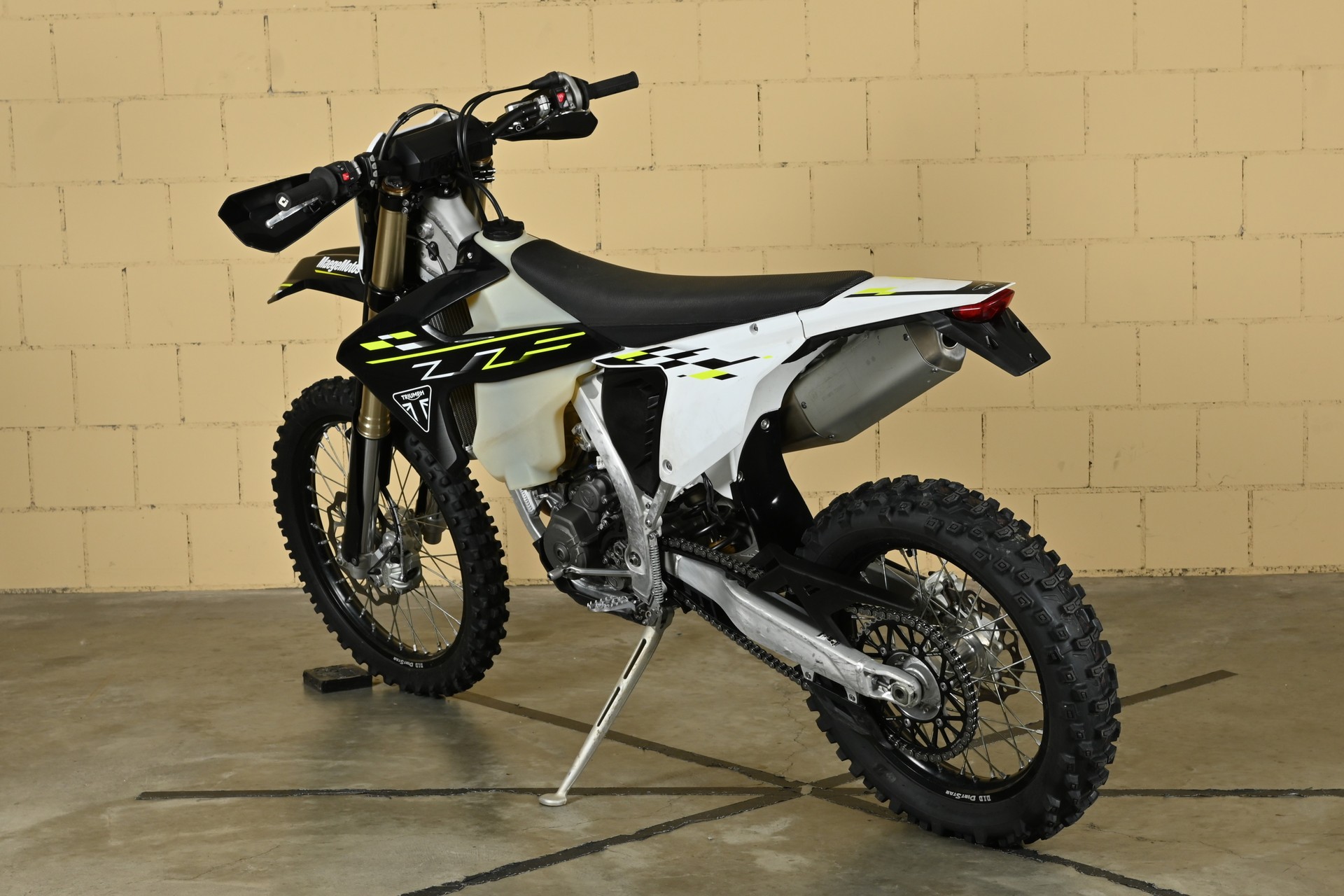 TRIUMPH TF 250 E-image-4