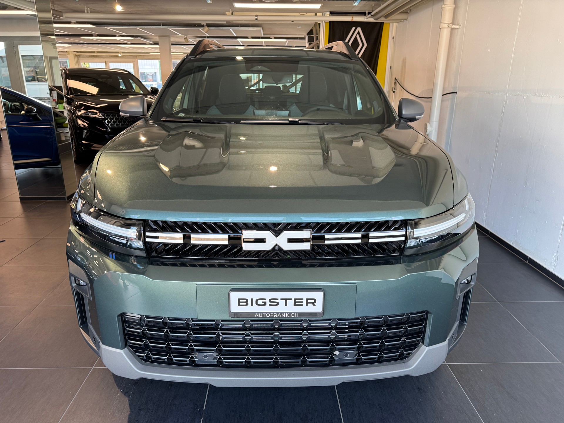 DACIA BIGSTER journey hybrid 155-showroom-element-1