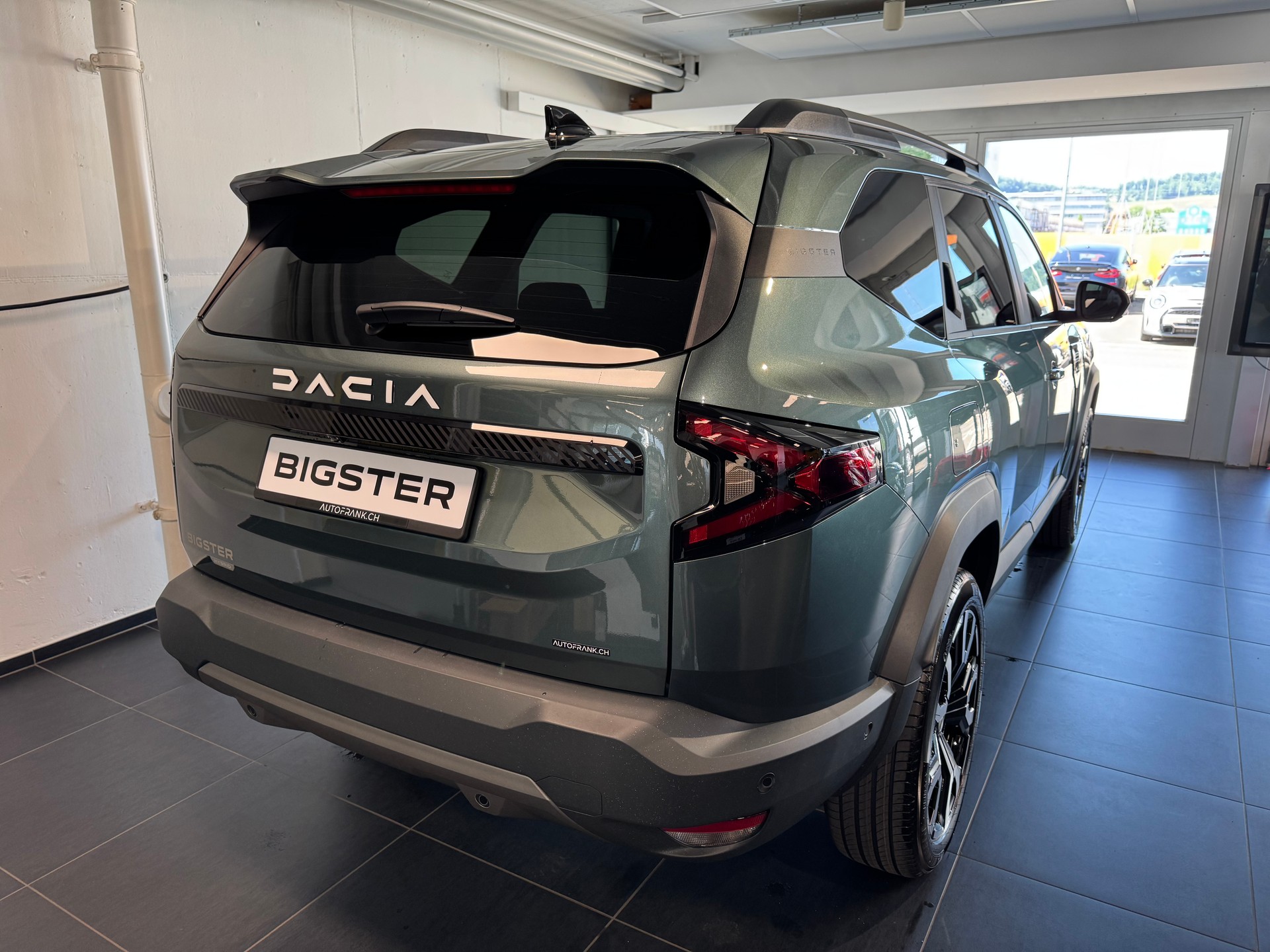 DACIA BIGSTER journey hybrid 155-image-8