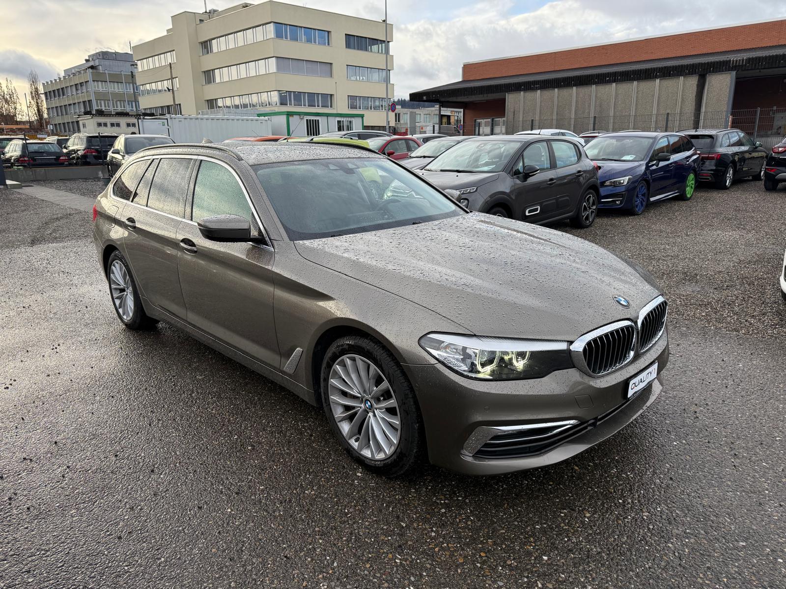 BMW 540d xDrive Touring-showroom-element-1