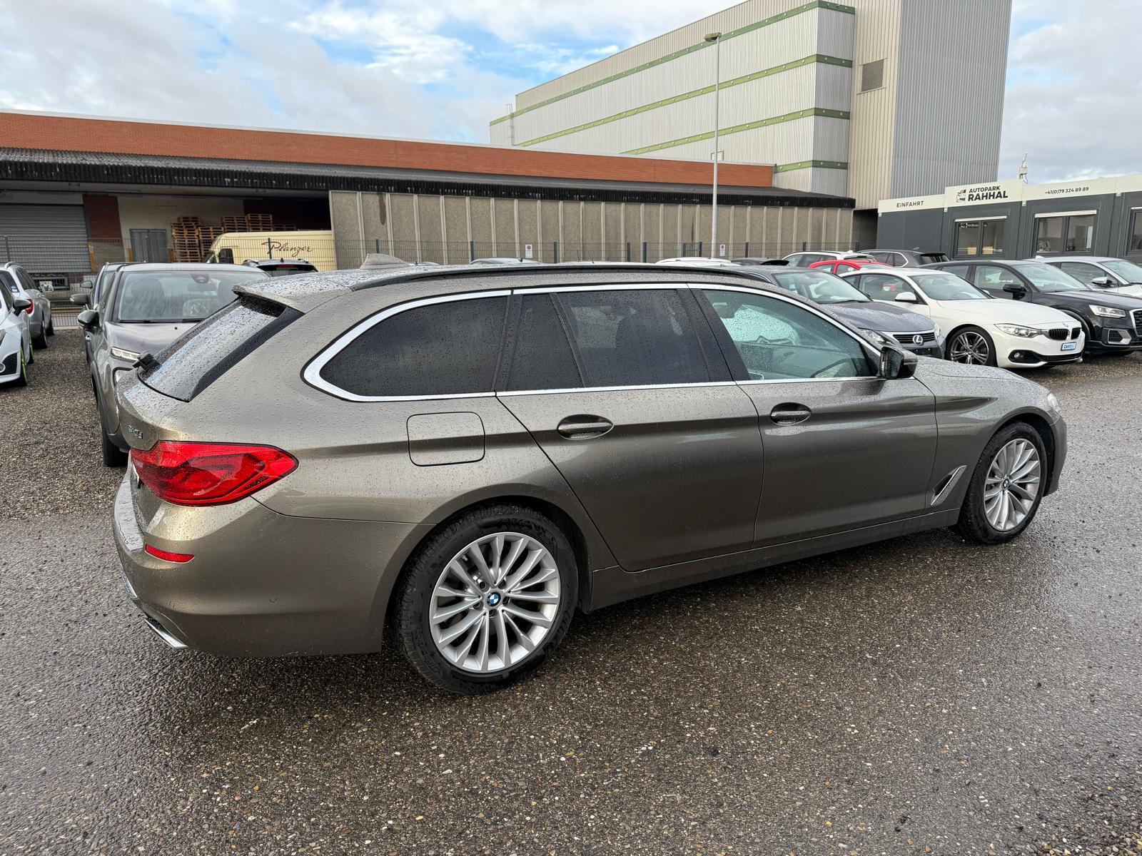 BMW 540d xDrive Touring-image-8