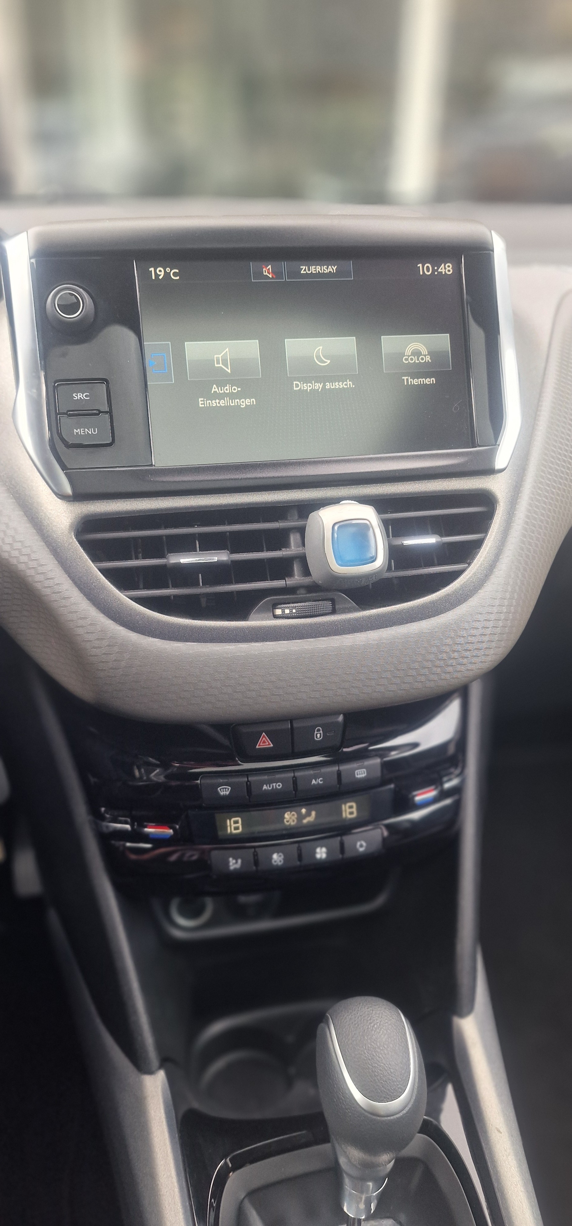 PEUGEOT 2008 1.2 PureTech Allure EAT6-image-13