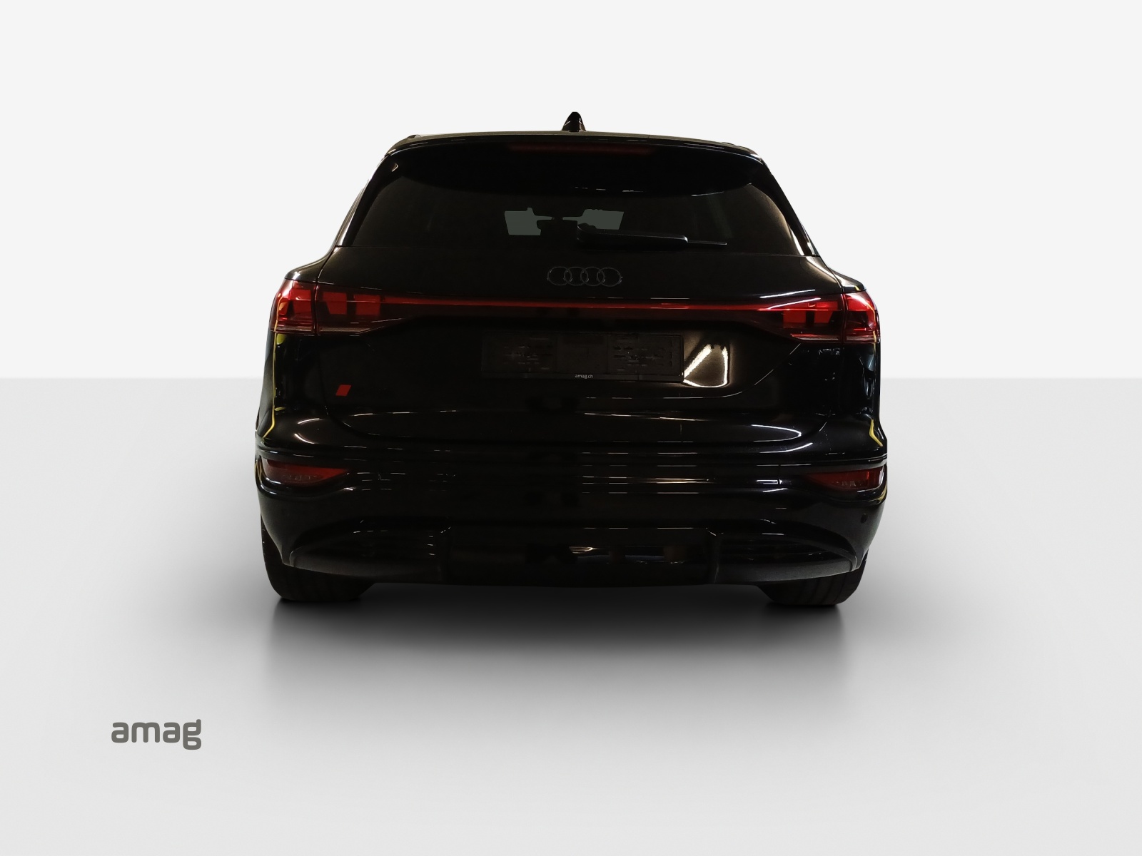 AUDI SQ6 e-tron quattro-image-4
