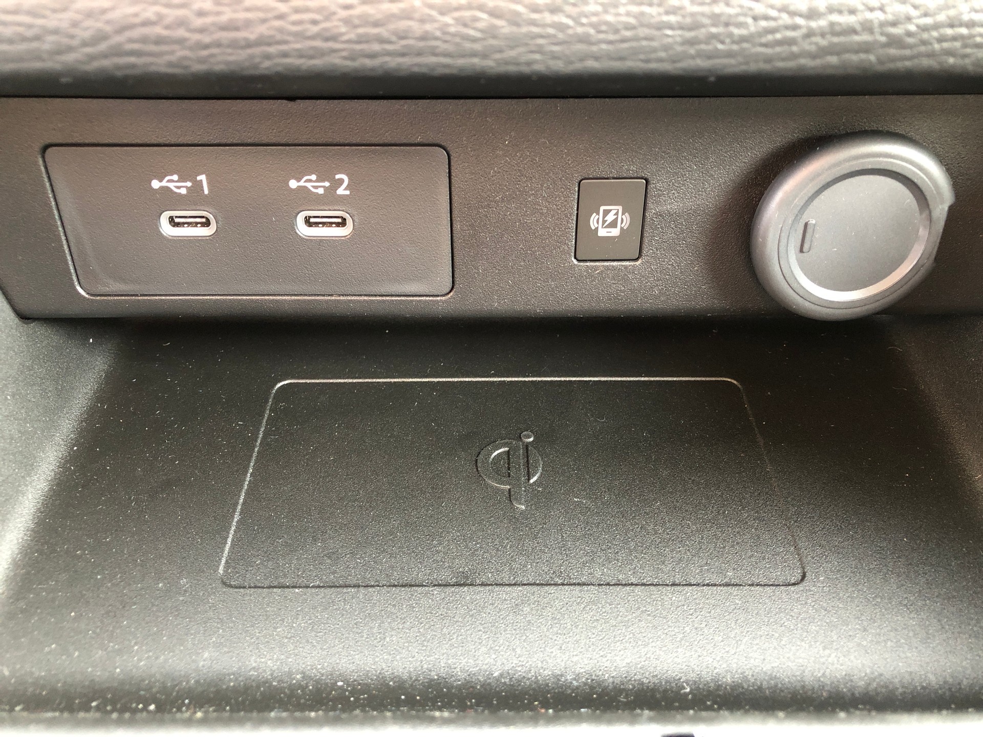 MITSUBISHI Outlander 2.4 PHEV Invite 4WD Automatic-image-12
