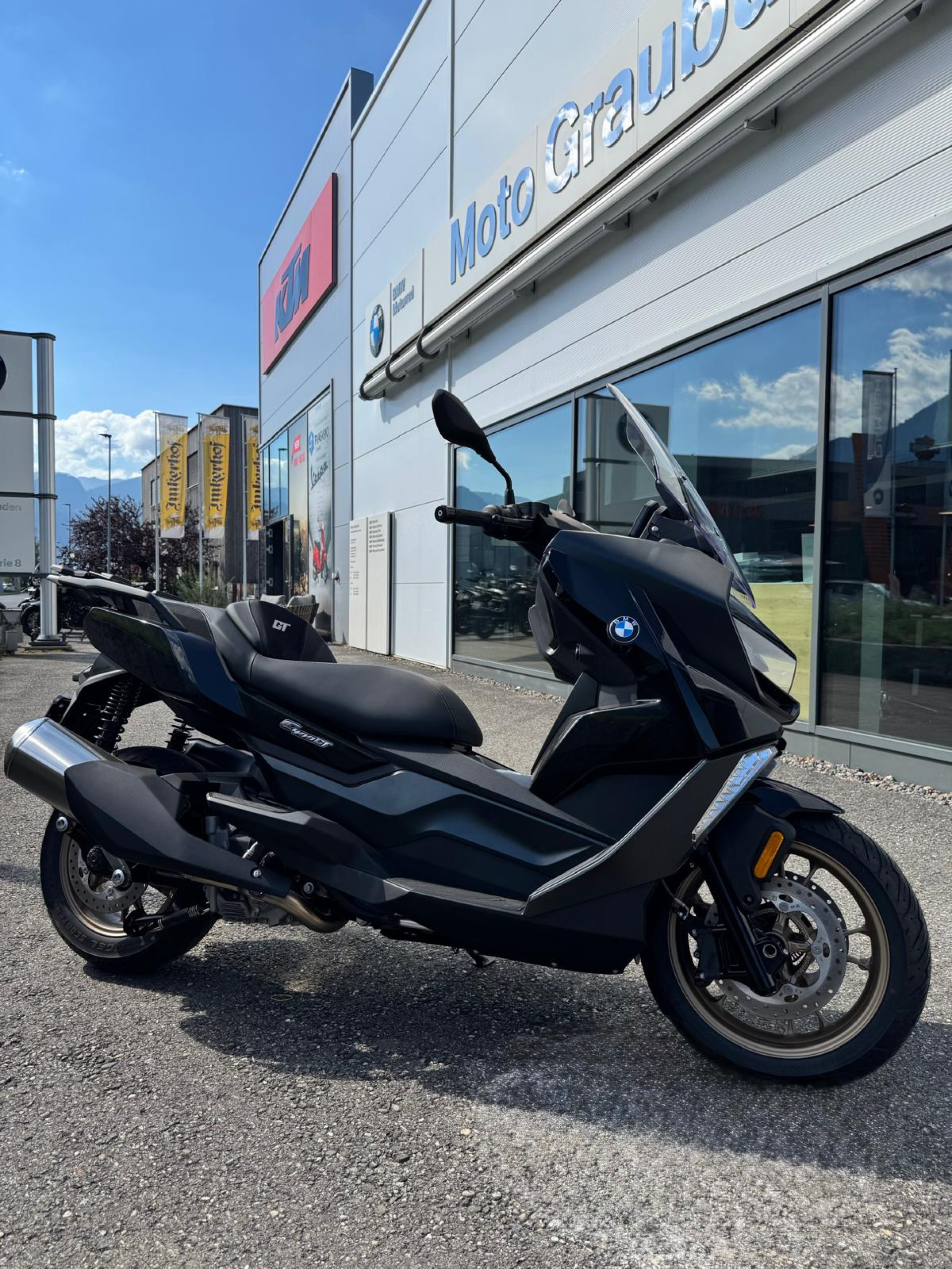 BMW C 400 GT Triple Black-image-0
