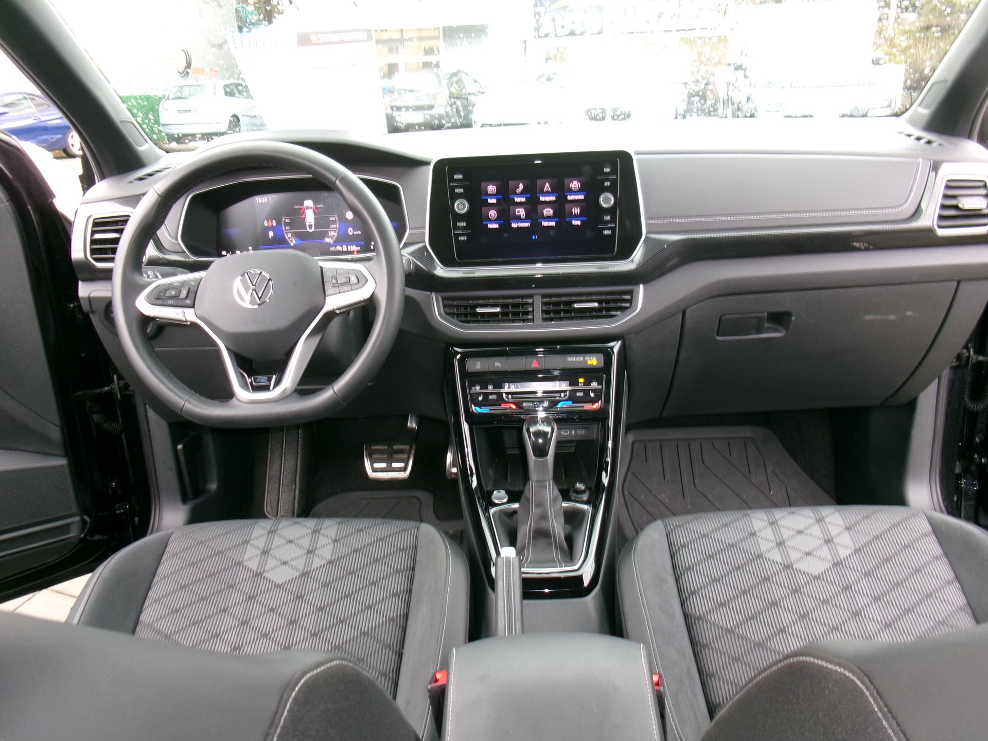 VW T-Cross 1.5 TSI EVO ACT R-Line DSG-showroom-element-3