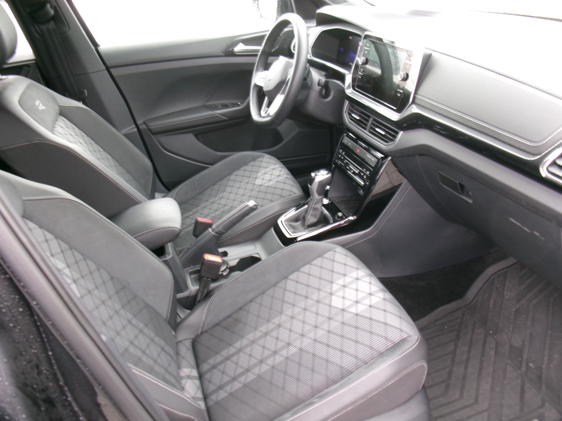 VW T-Cross 1.5 TSI EVO ACT R-Line DSG-image-5