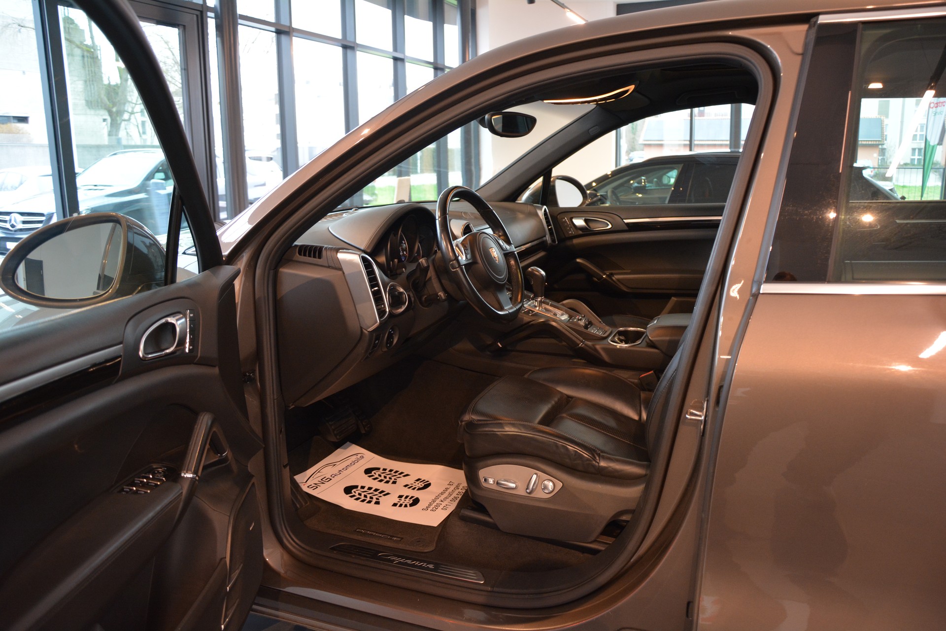 PORSCHE Cayenne Diesel-image-8