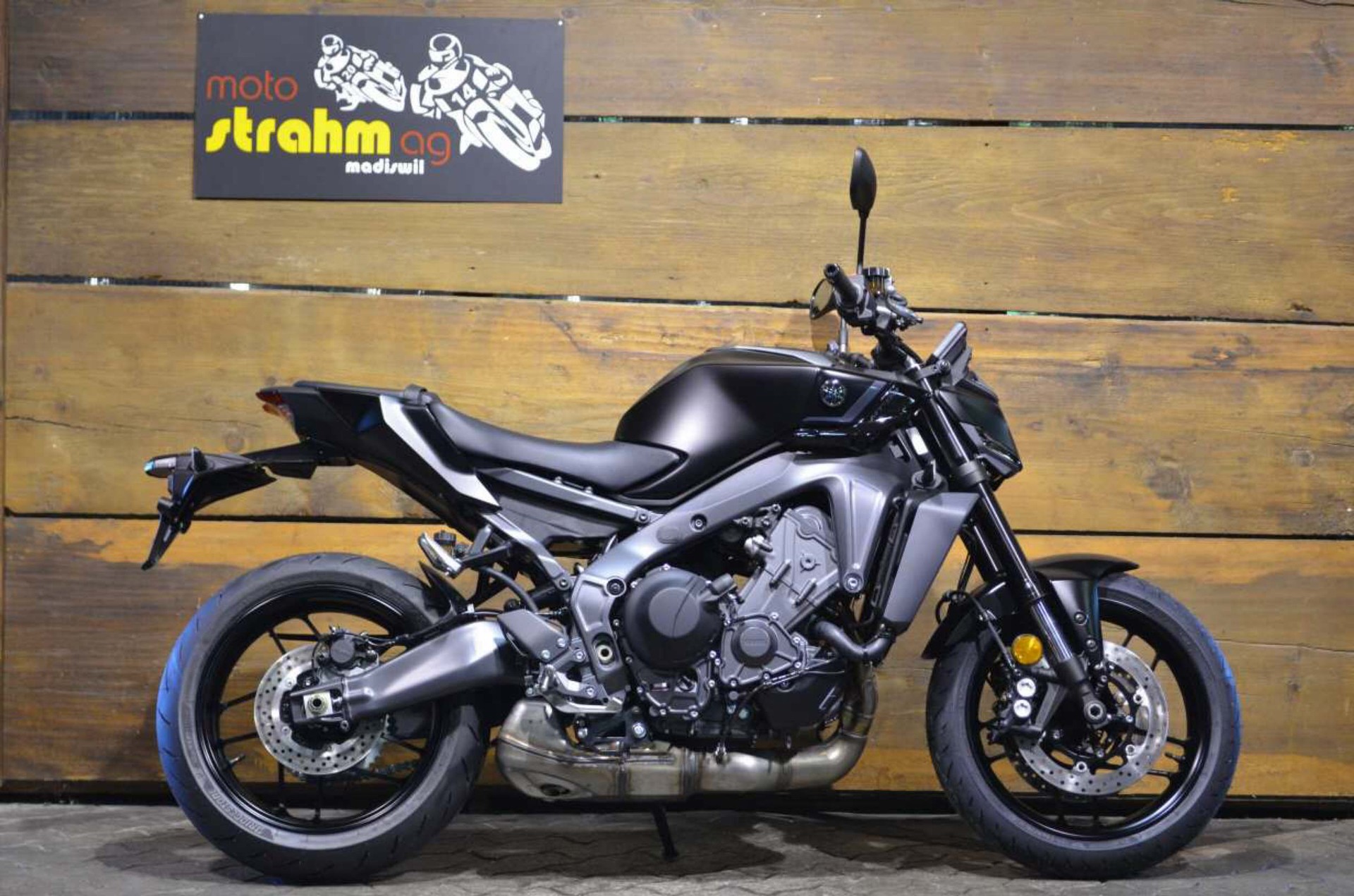 YAMAHA MT-09 ABS 35KW-image-1