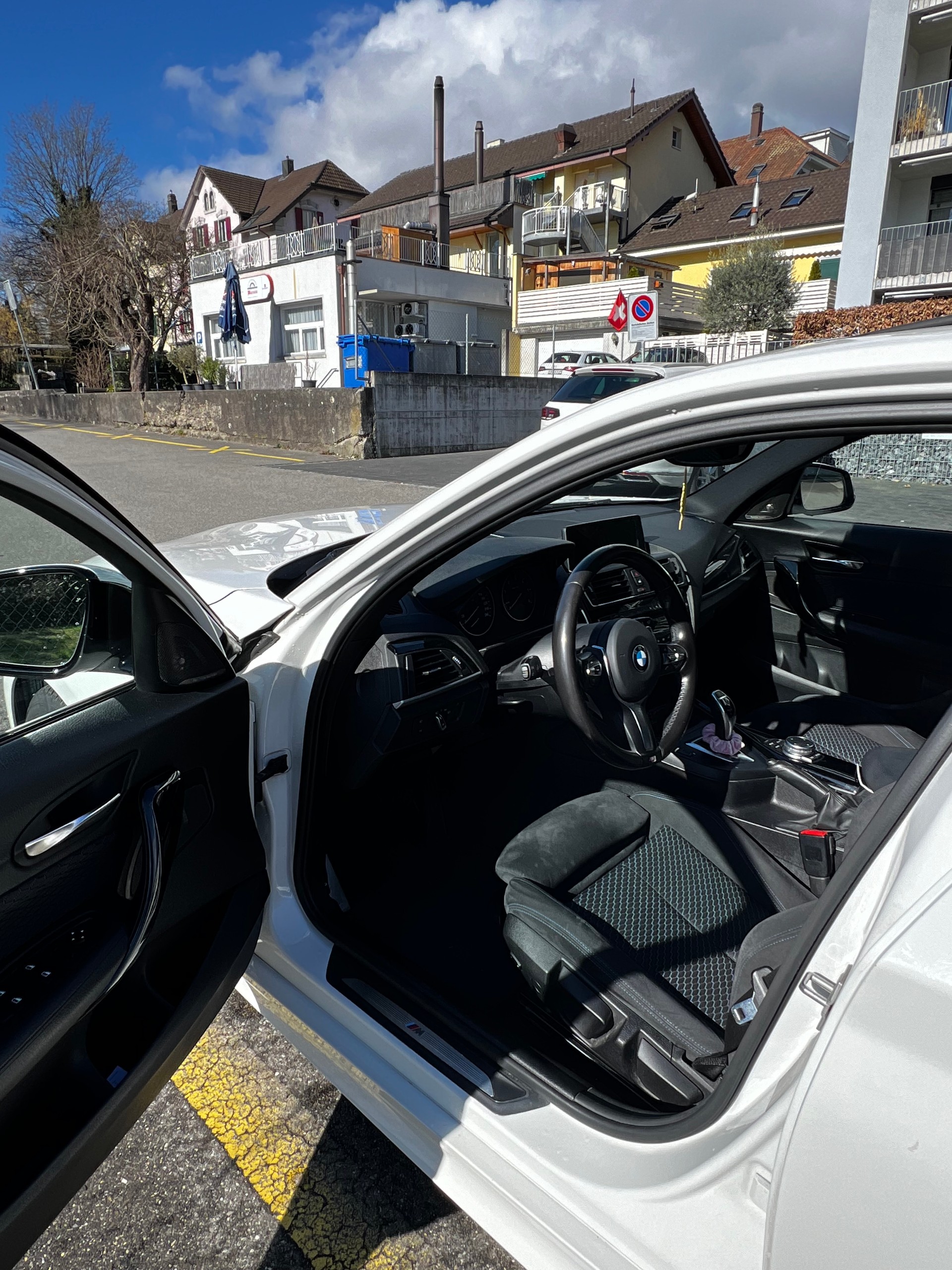 BMW 125d M Sport Steptronic-image-4