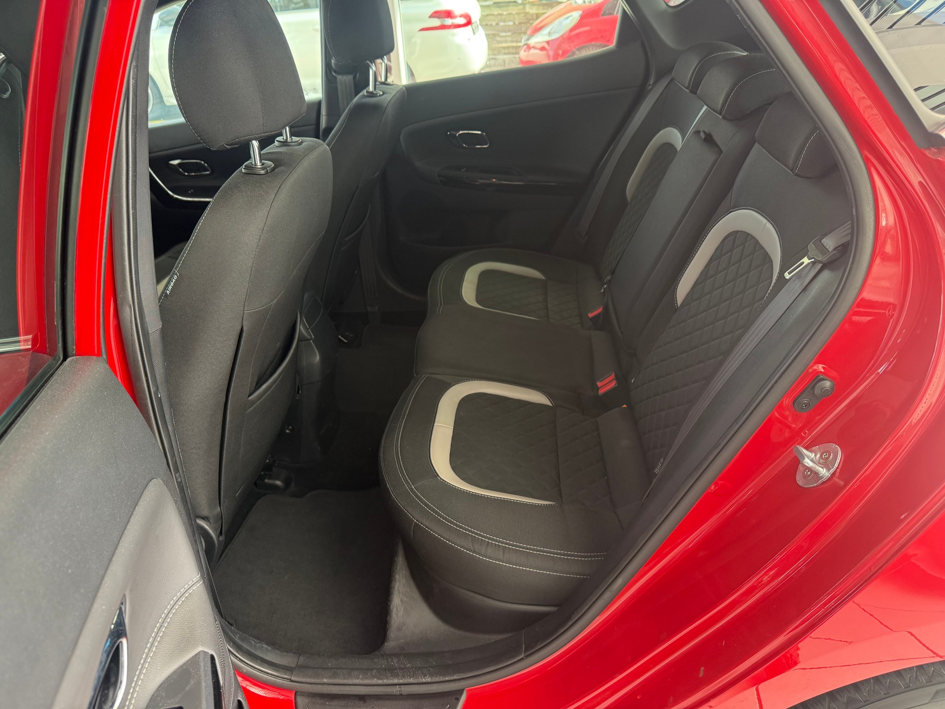 KIA Cee'd 1.0 T-GDi GT Line-image-12