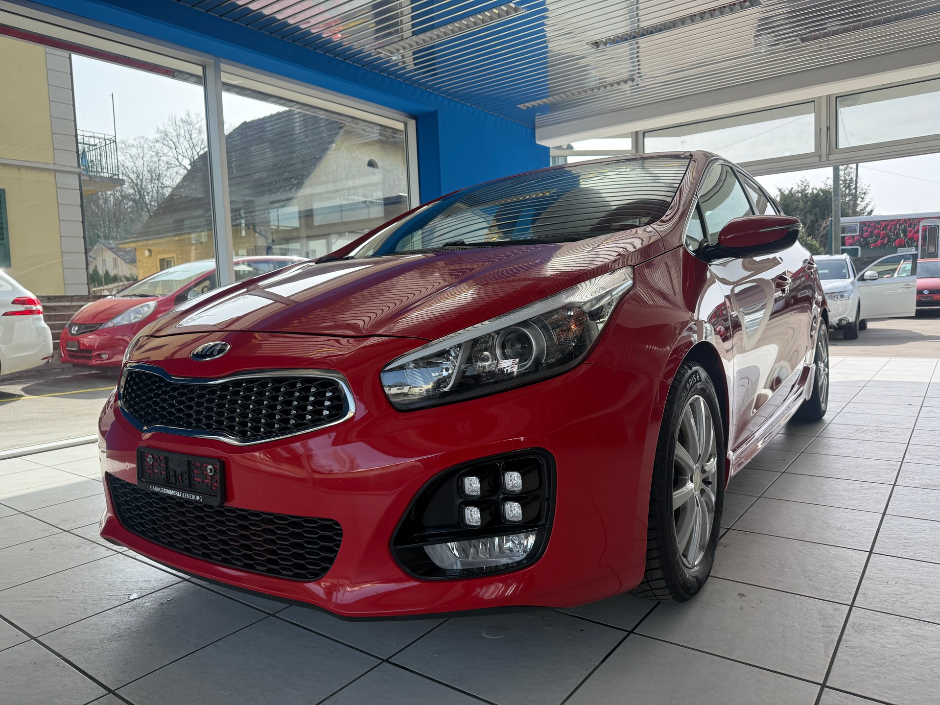 KIA Cee'd 1.0 T-GDi GT Line-showroom-element-1