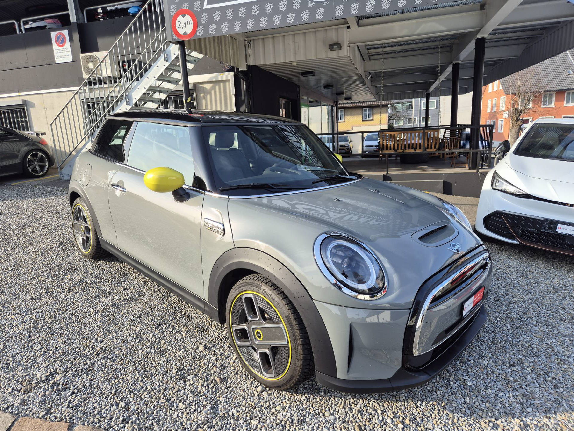 MINI Mini F56 Cooper SE 32.6 kWh-image-1