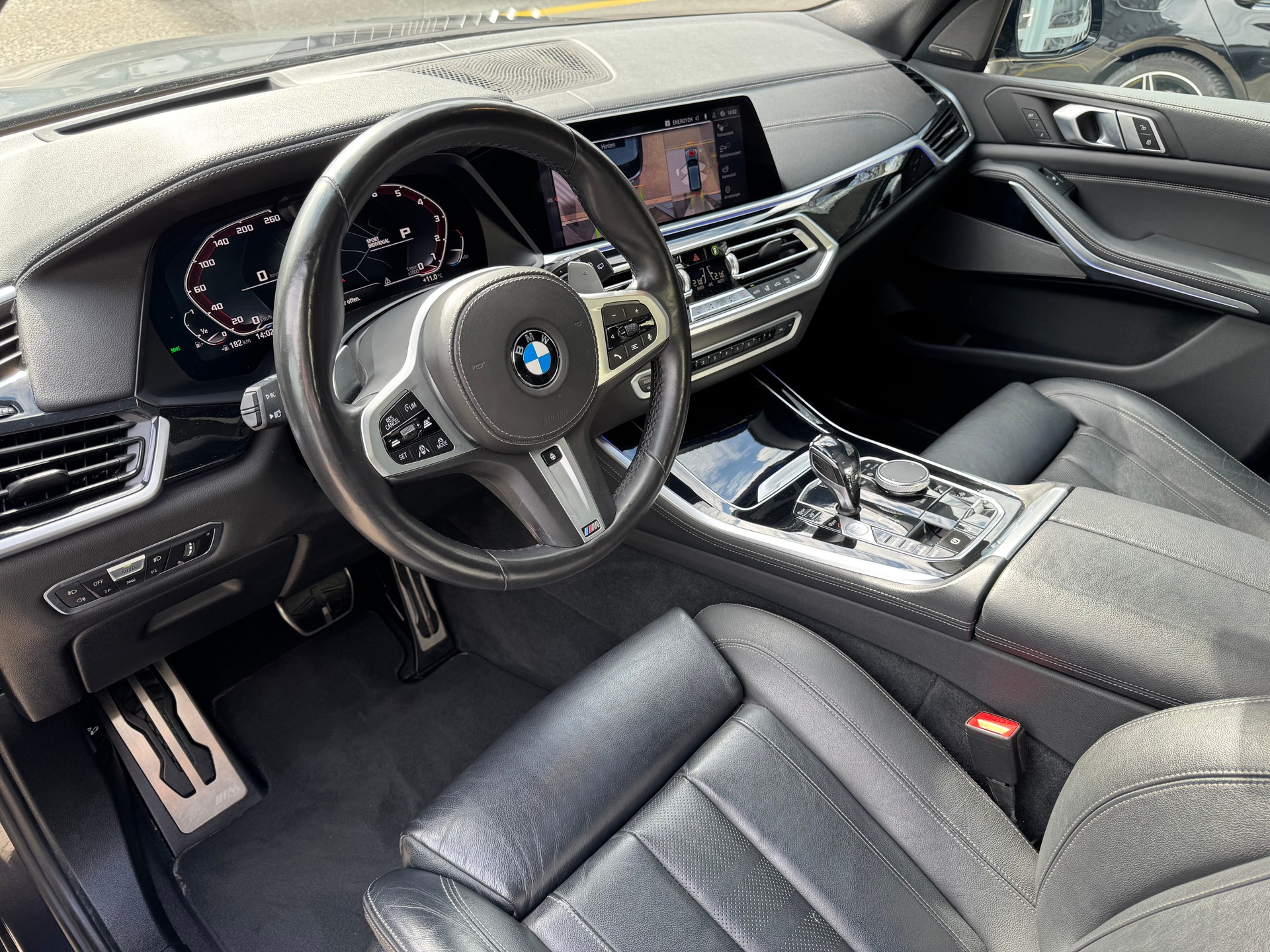BMW X5 xDrive M50i Steptronic-image-7