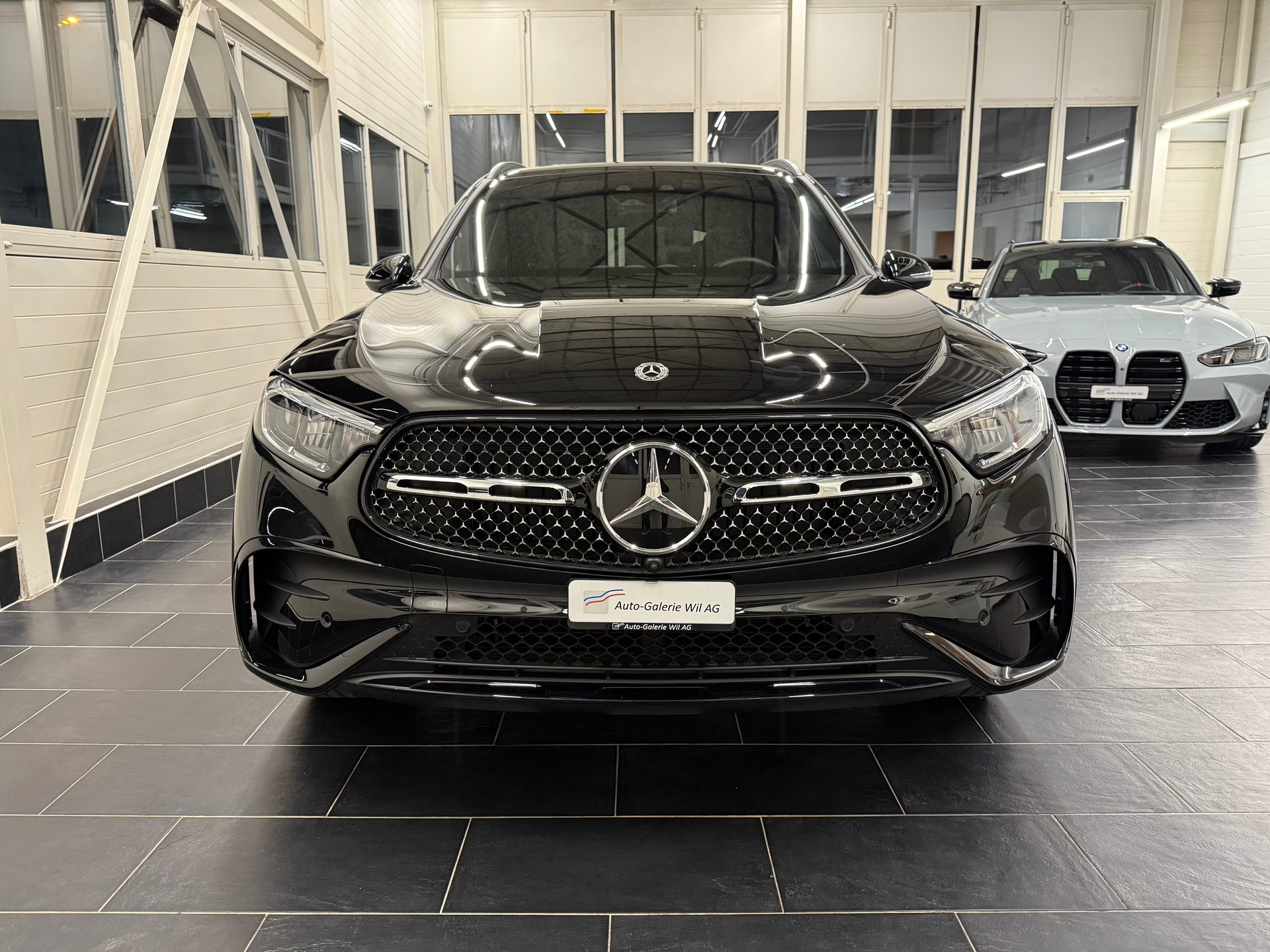 MERCEDES-BENZ GLC 220 d AMG Line 4matic-showroom-element-1