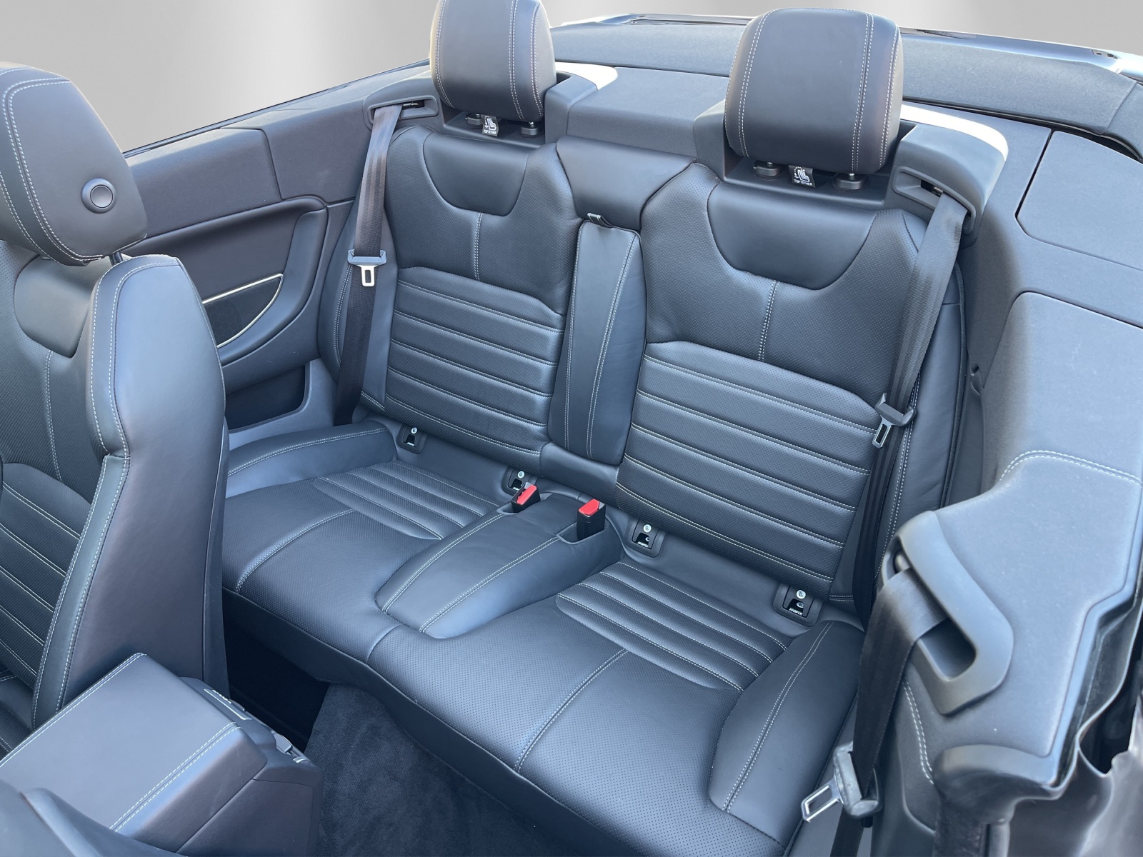 LAND ROVER Range Rover Evoque Convert. 2.0Si4 HSE Dynamic AT9-image-11