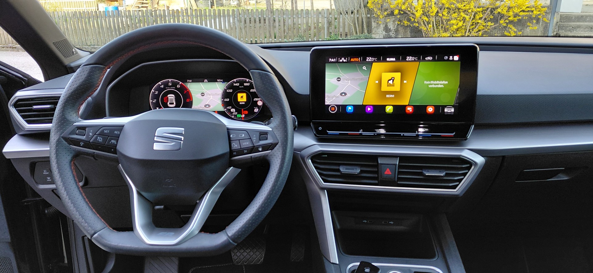 SEAT Leon 1.5 eTSI mHEV DSG FR-image-9