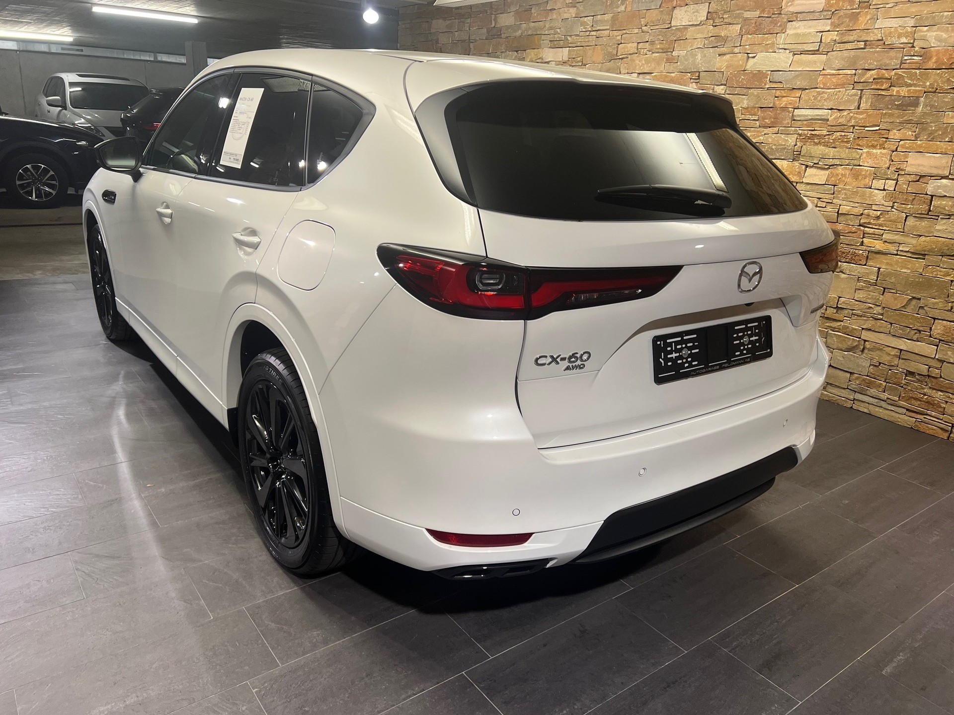 MAZDA CX-60 e-Skyactiv PHEV 327 AWD Homura Plus-showroom-element-3
