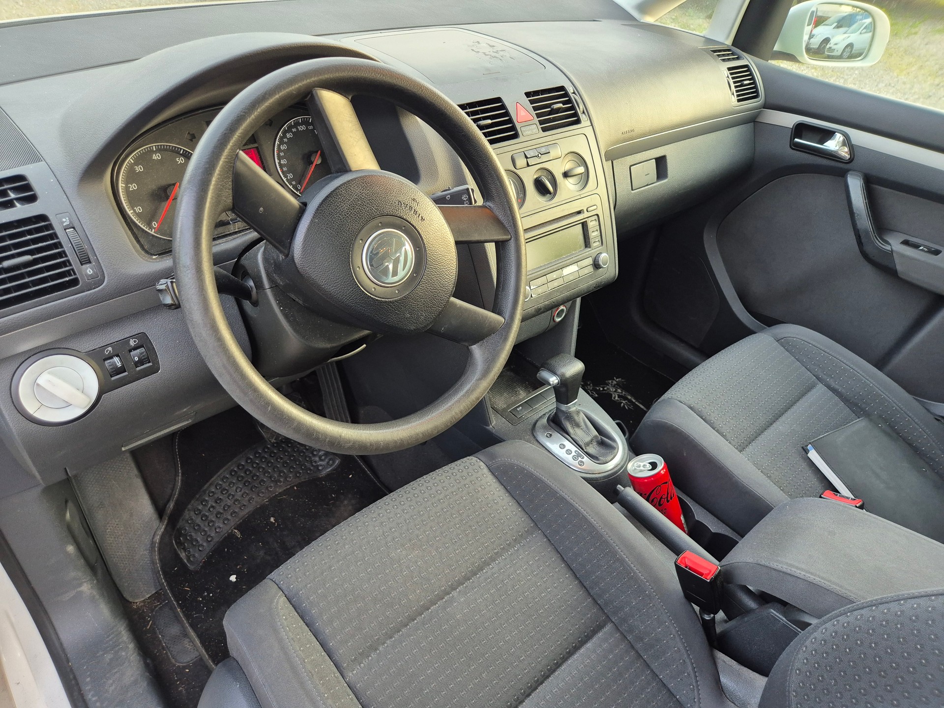 VW TOURAN-image-8