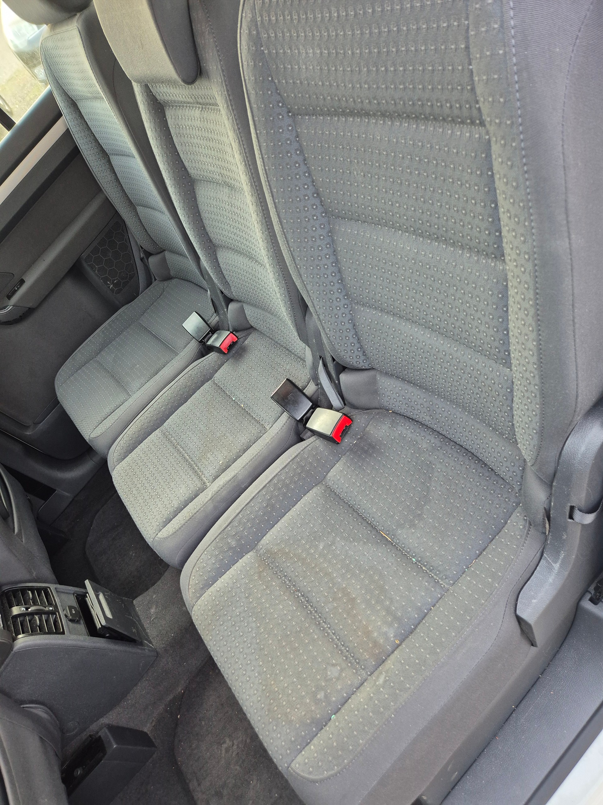 VW TOURAN-image-9