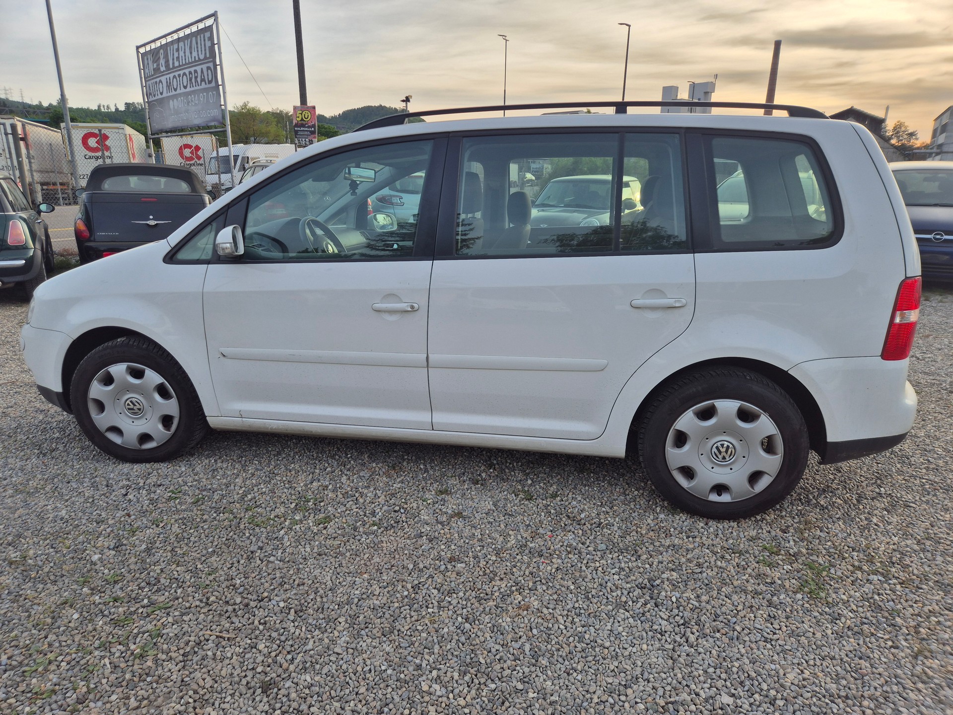 VW TOURAN-image-7