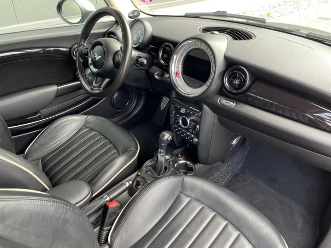 MINI Cooper S Steptronic-image-14