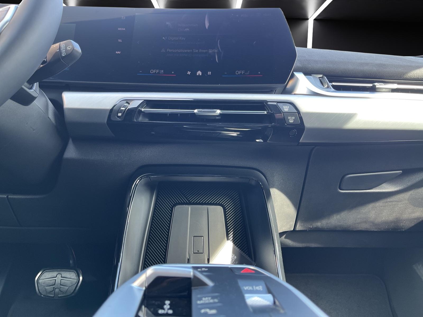BMW X1 23d xDrive paddles-image-12