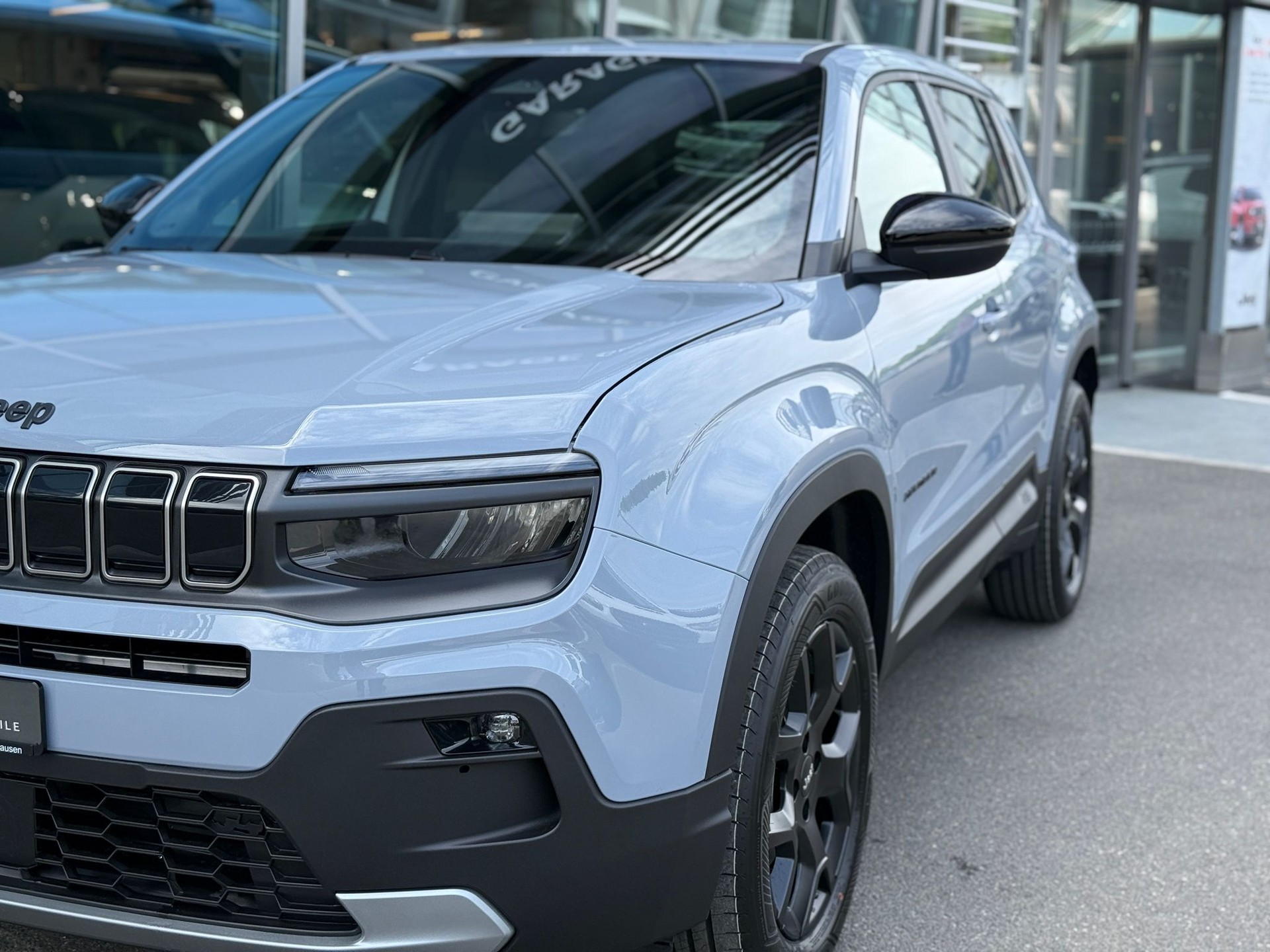JEEP Avenger 1.2 Turbo MHEV Black Edition-showroom-element-2