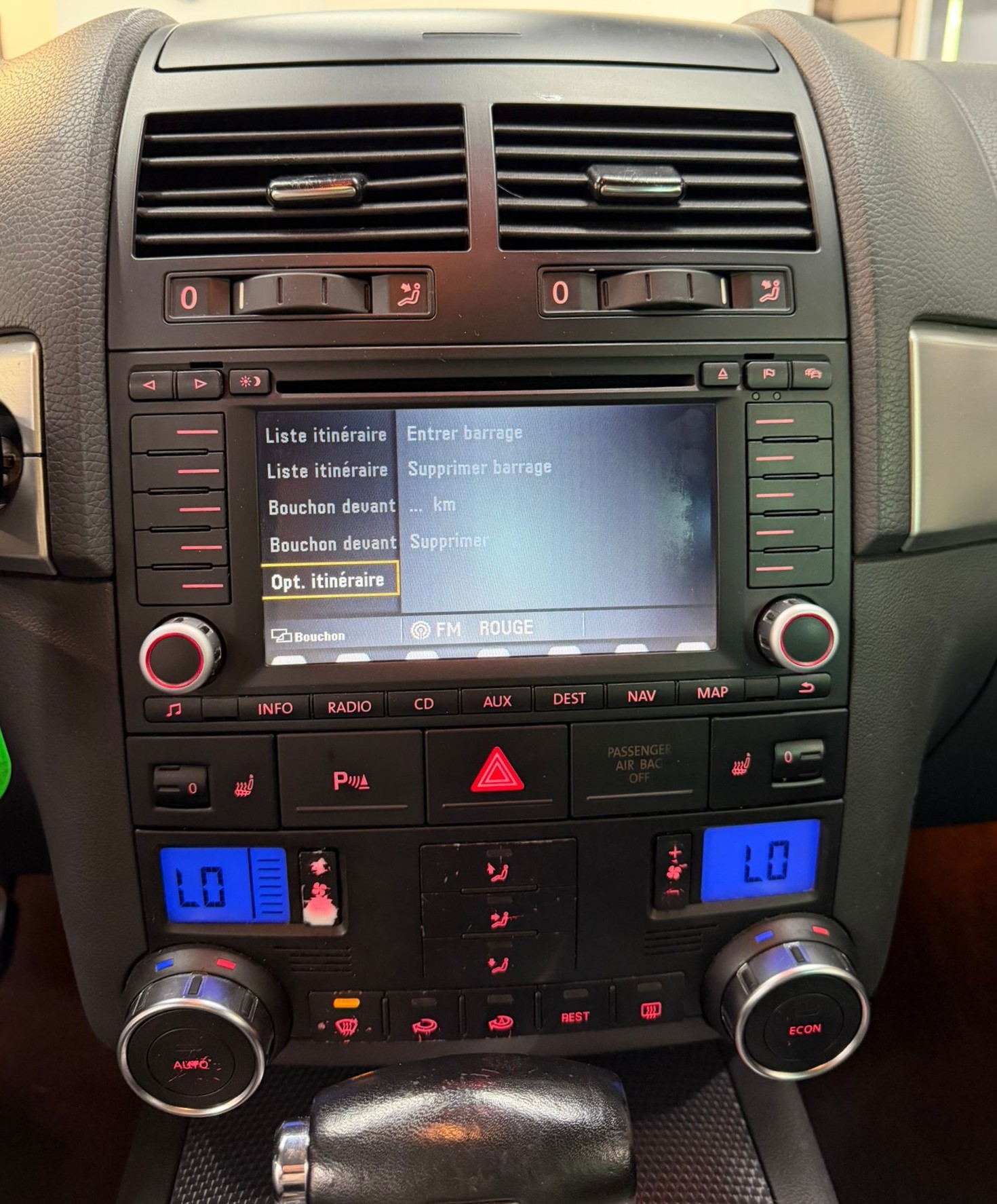 VW Touareg 3.0 TDI-image-18
