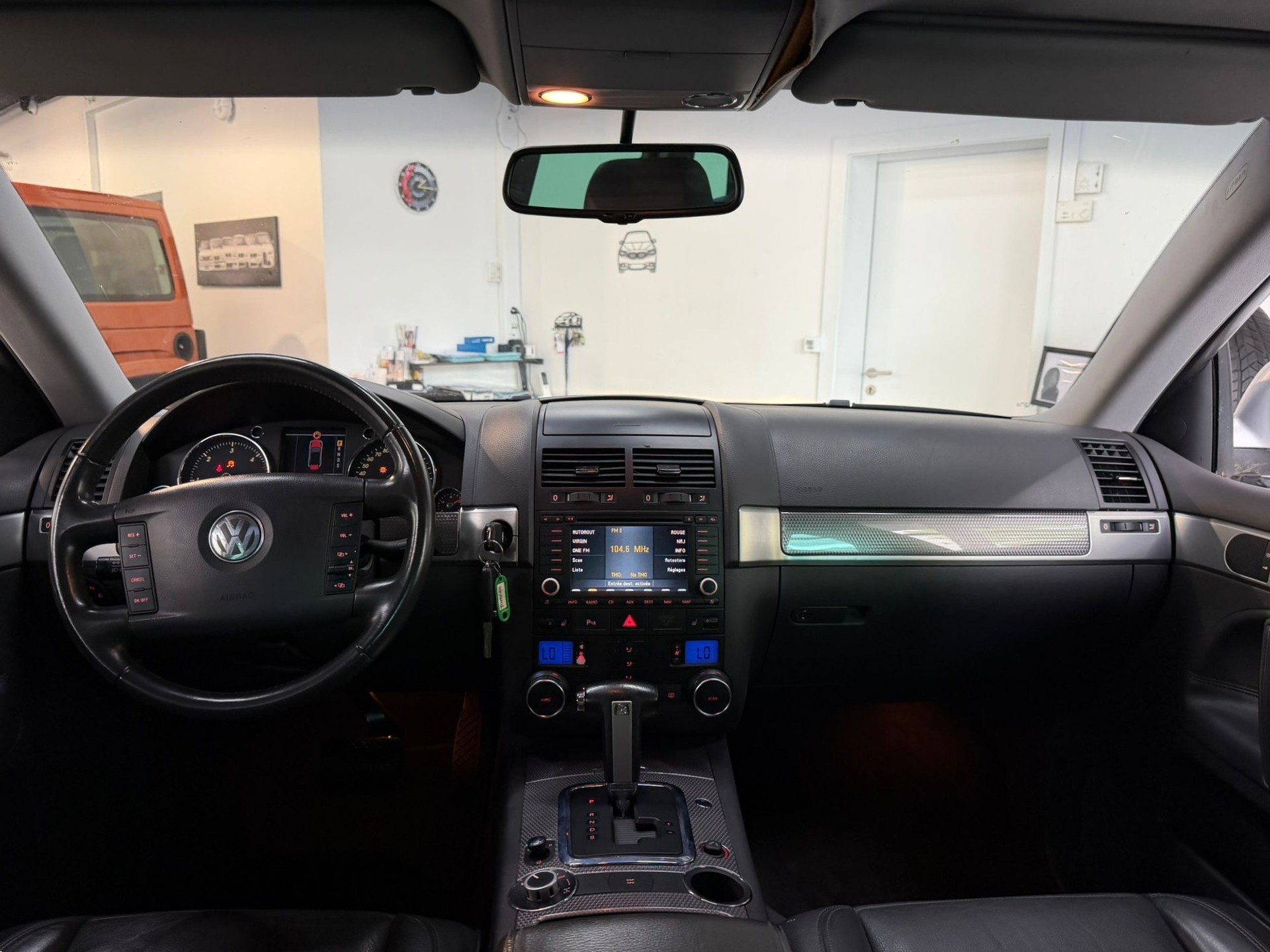 VW Touareg 3.0 TDI-image-11