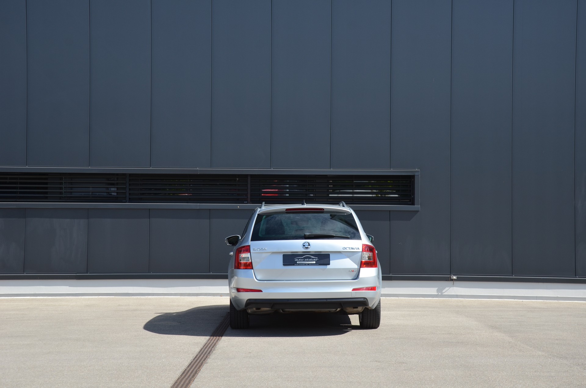 SKODA Octavia Combi 1.8 TSI Elegance 4x4 DSG-image-7