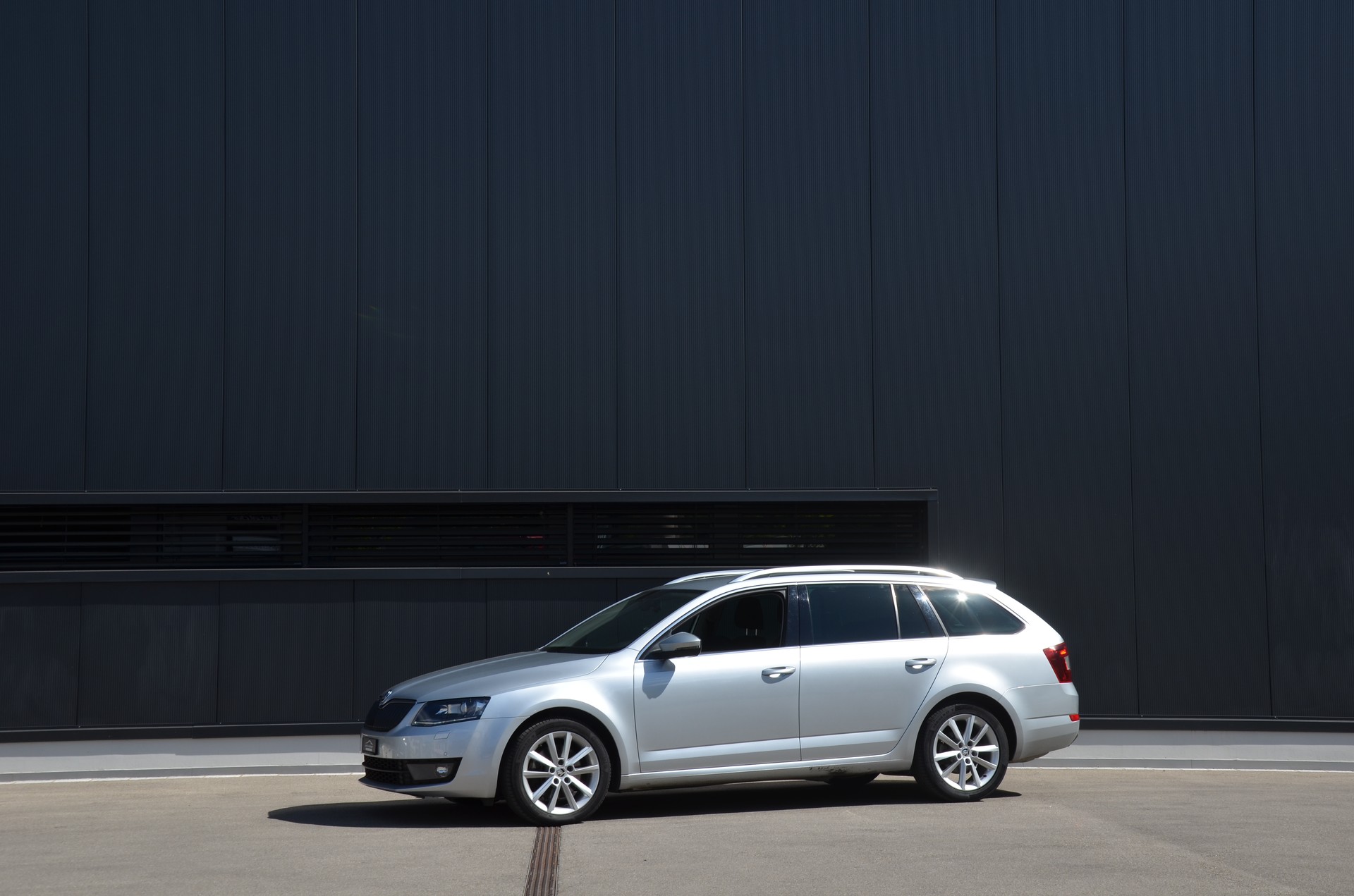 SKODA Octavia Combi 1.8 TSI Elegance 4x4 DSG-showroom-element-1