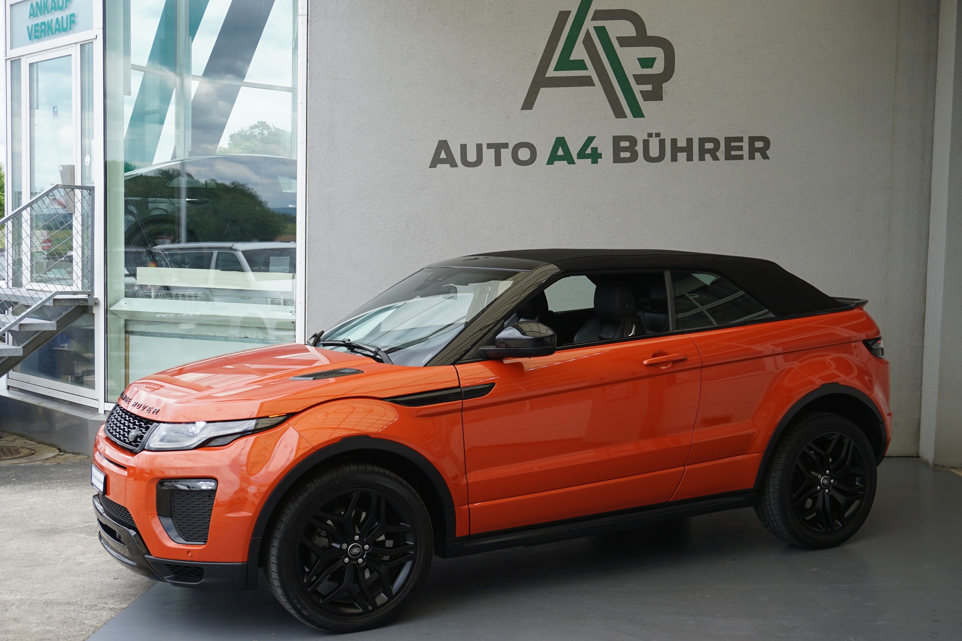 LAND ROVER Evoque 2.0Si4 HSE Dynamic Convertible 241 PS "Benziner"-image-6