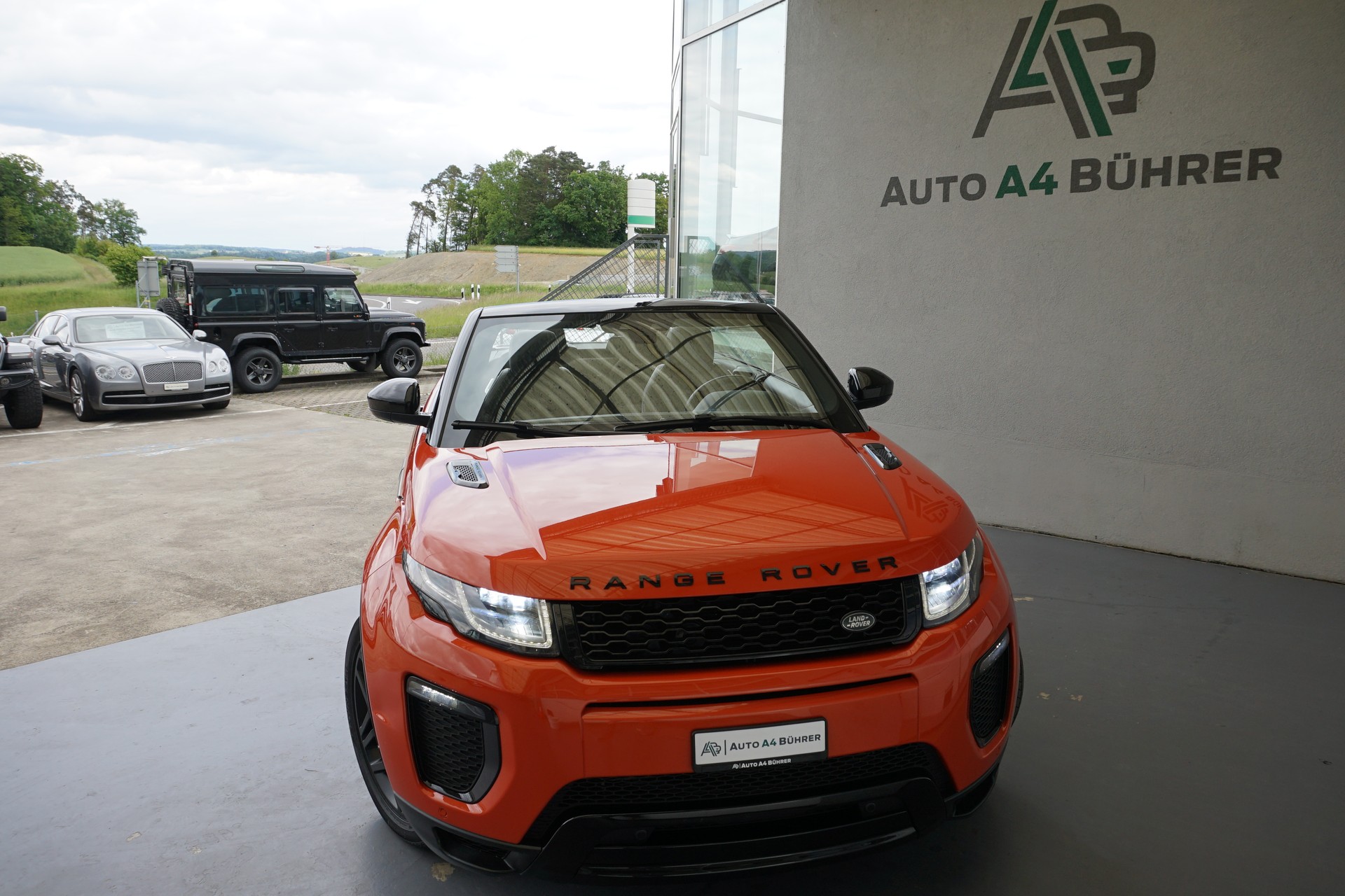 LAND ROVER Evoque 2.0Si4 HSE Dynamic Convertible 241 PS "Benziner"-image-5