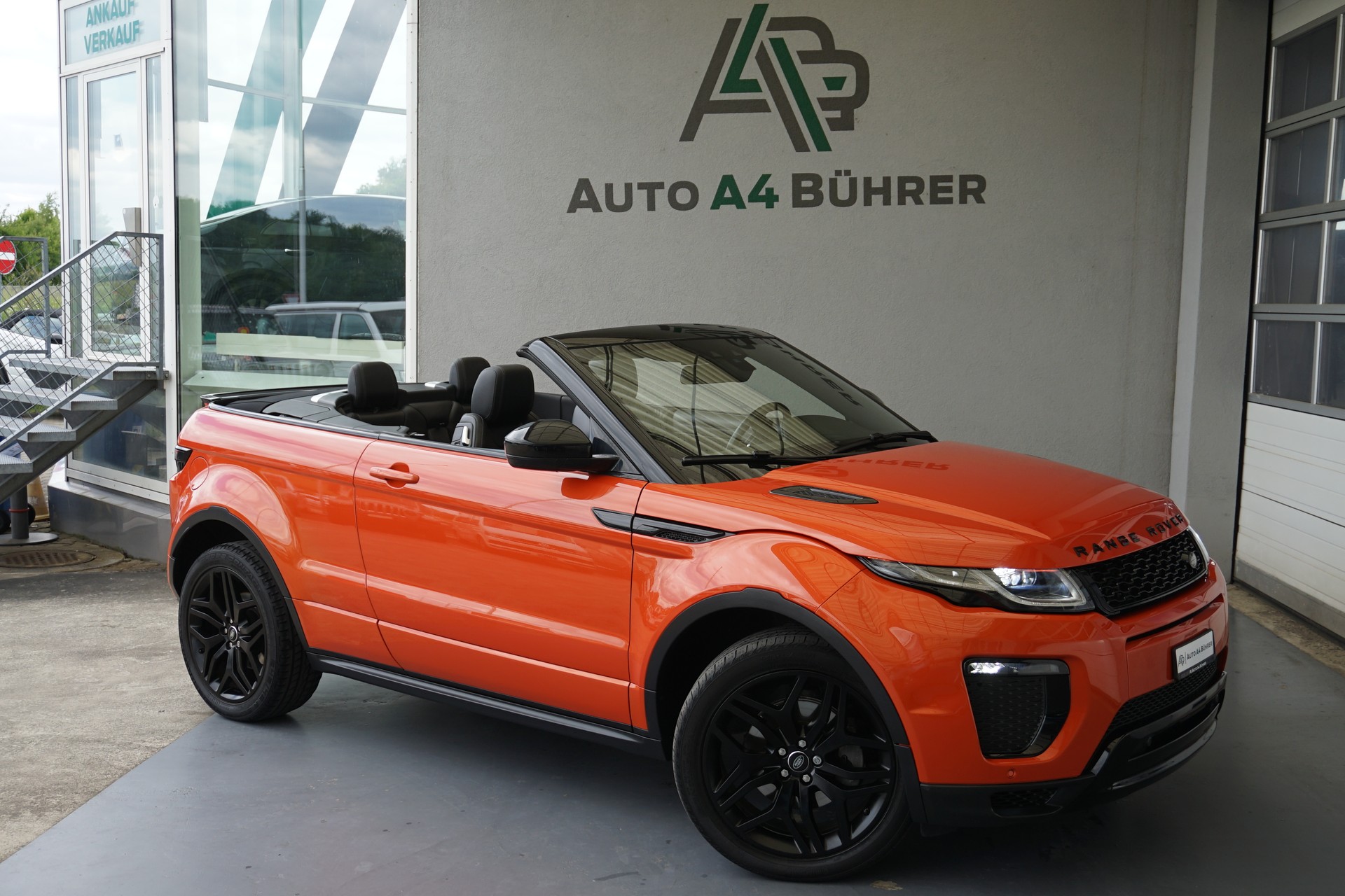 LAND ROVER Evoque 2.0Si4 HSE Dynamic Convertible 241 PS "Benziner"-showroom-element-3