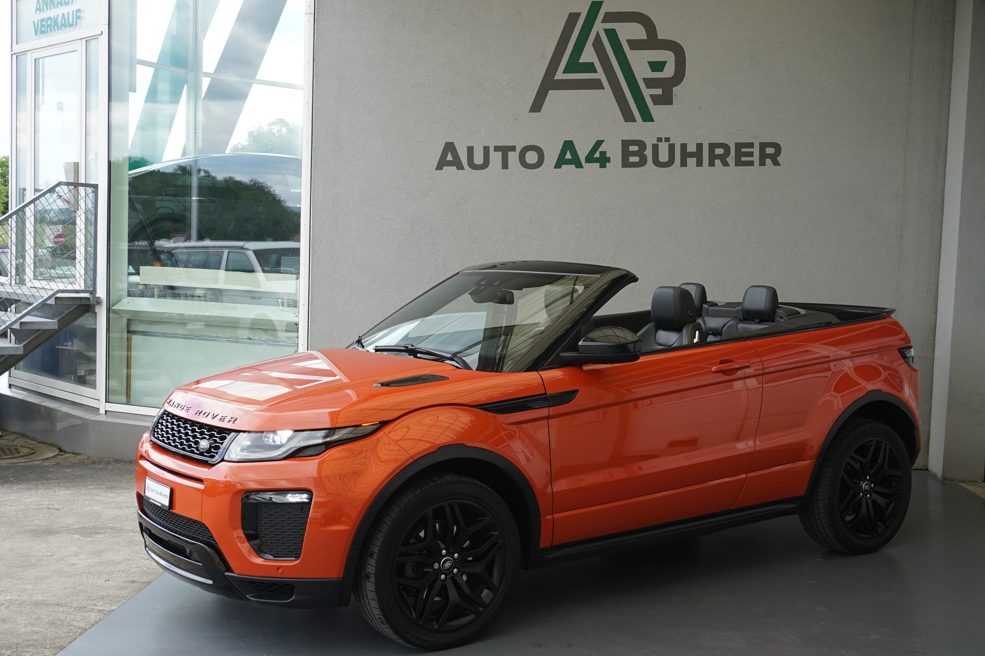 LAND ROVER Evoque 2.0Si4 HSE Dynamic Convertible 241 PS "Benziner"-image-7