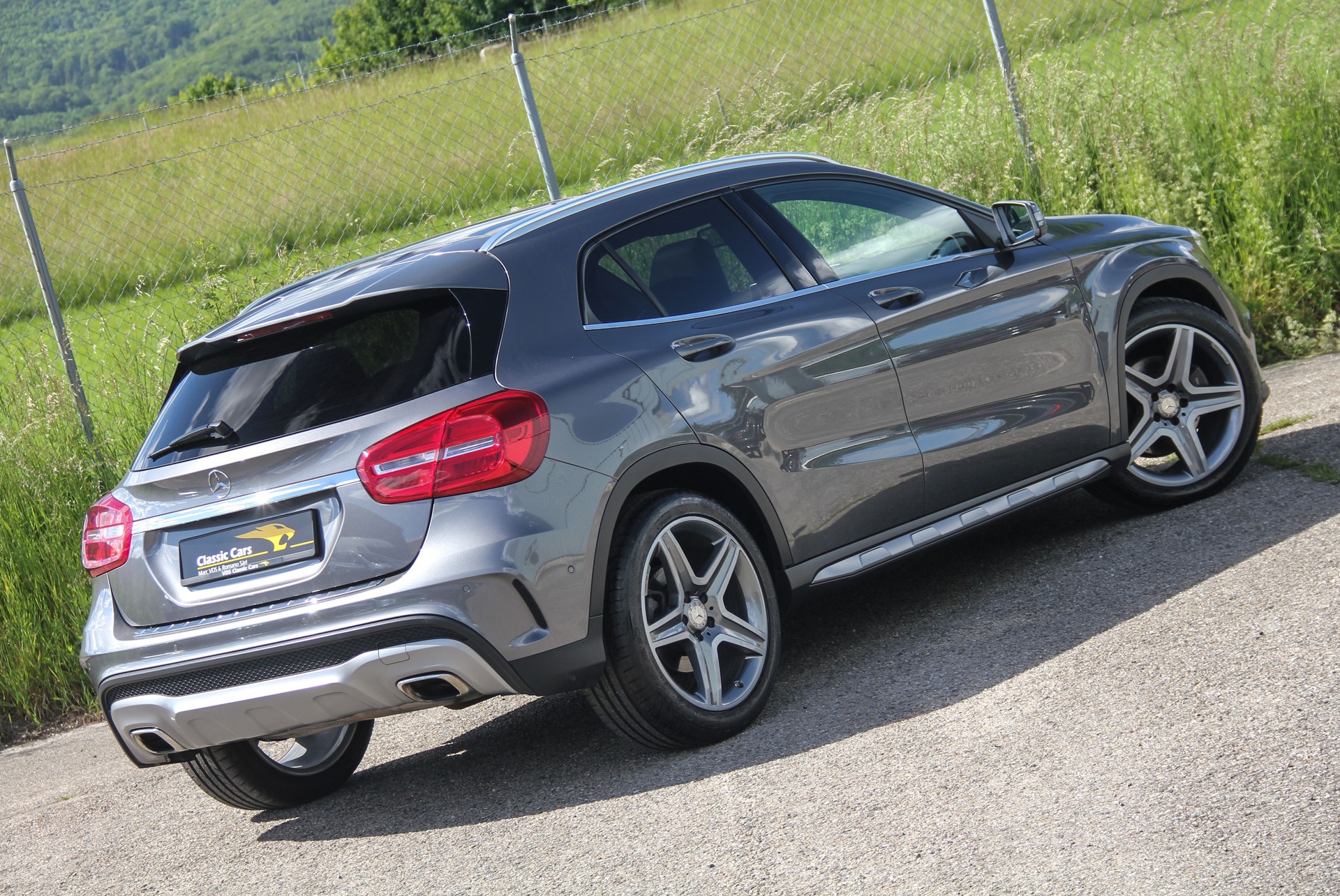 MERCEDES-BENZ GLA 250 AMG Line 4Matic 7G-DCT 🇩🇪 ⭐⭐⭐⭐⭐-showroom-element-1
