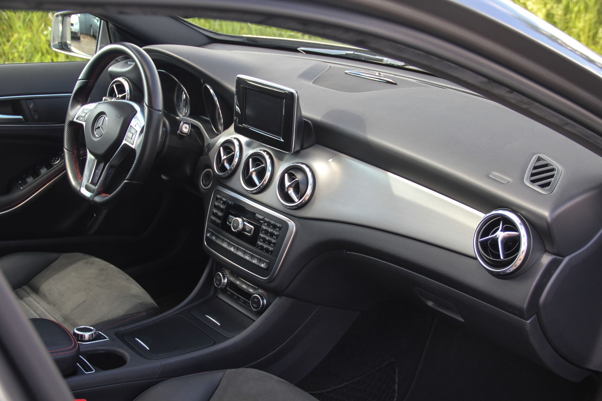 MERCEDES-BENZ GLA 250 AMG Line 4Matic 7G-DCT 🇩🇪 ⭐⭐⭐⭐⭐-image-8