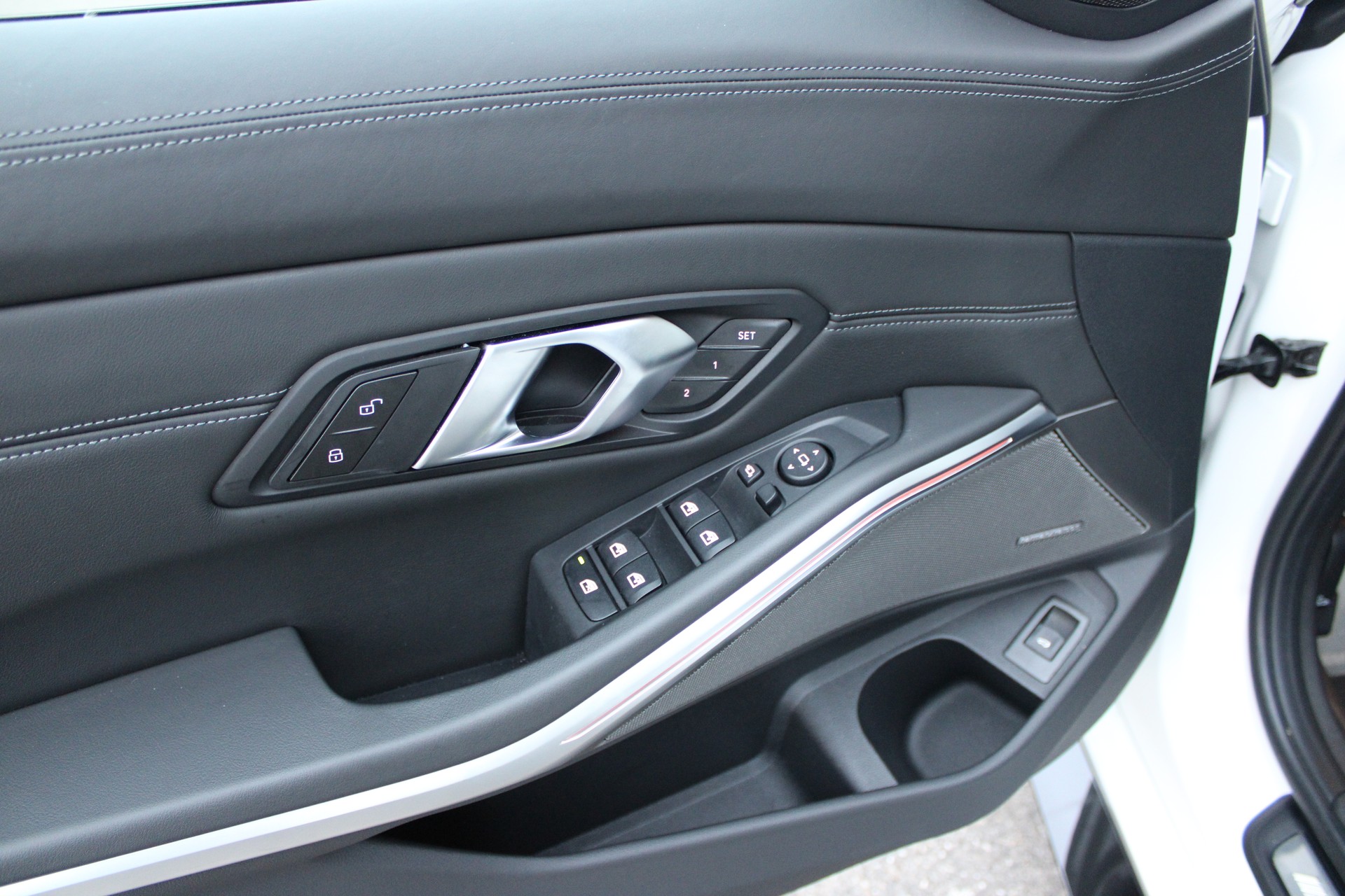 BMW M3 Competition M xDrive-image-8