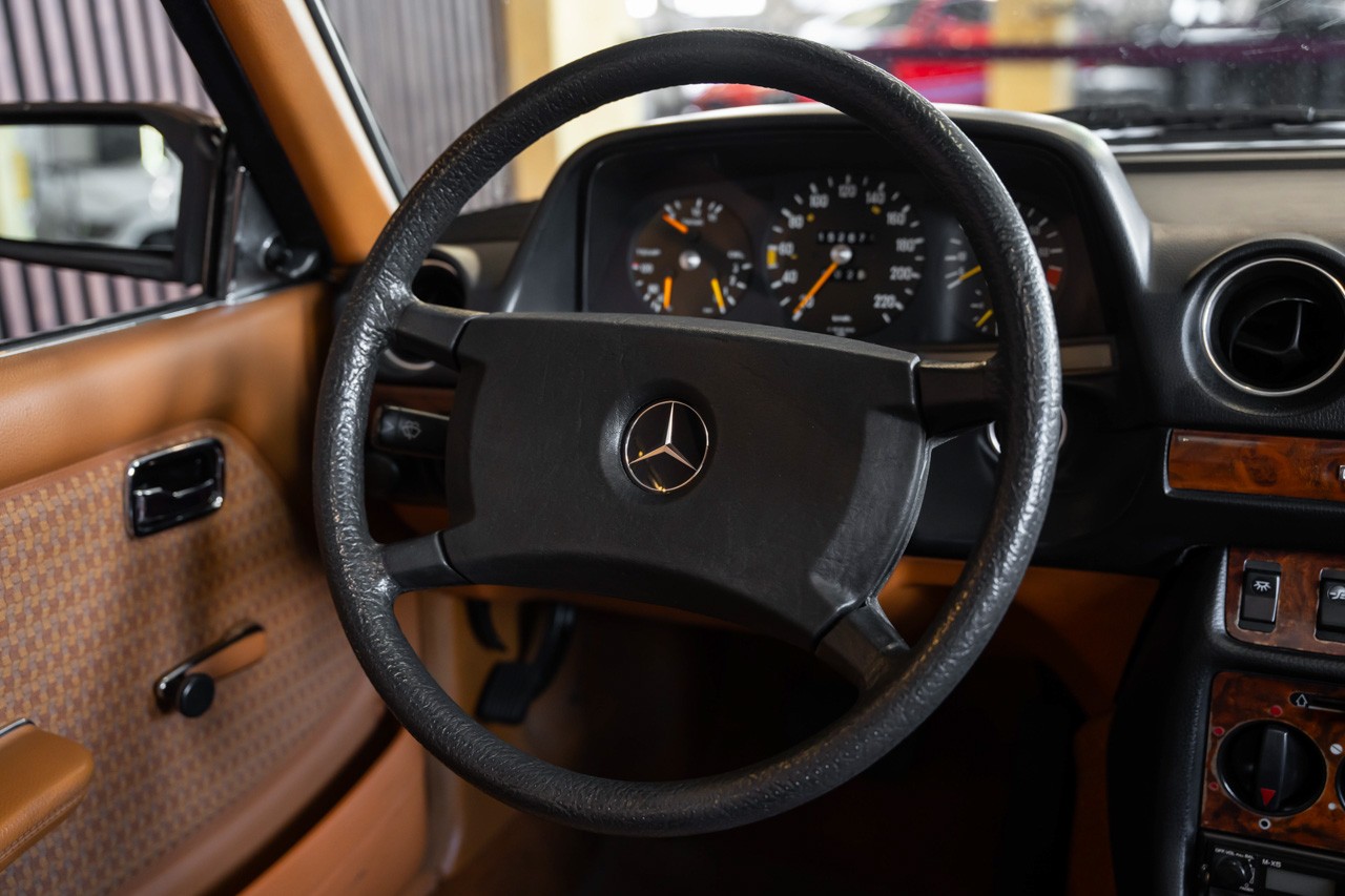 MERCEDES-BENZ 280 CE Automatic-image-23