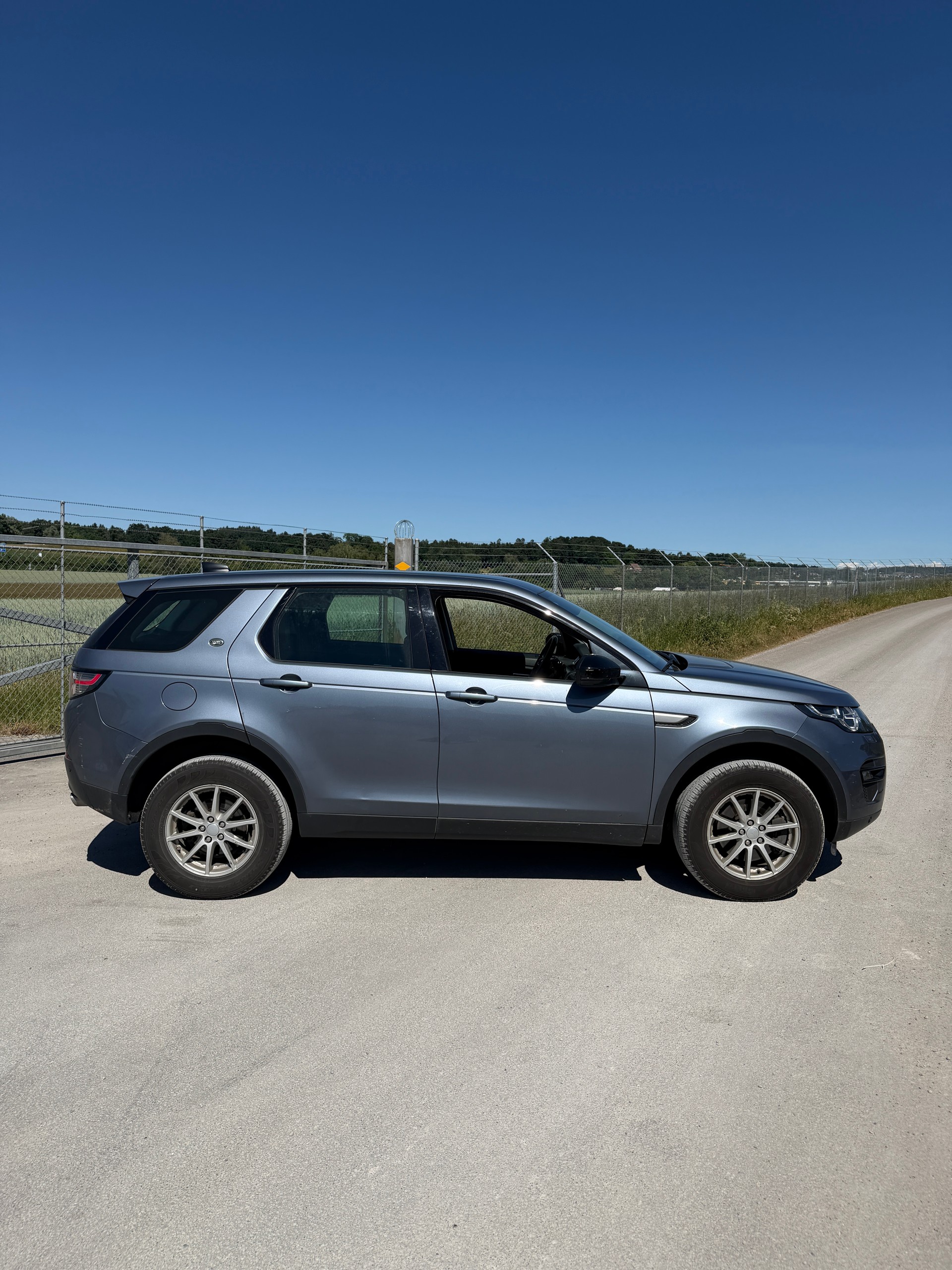 LAND ROVER Discovery Sport 2.0 TD4 HSE-image-7
