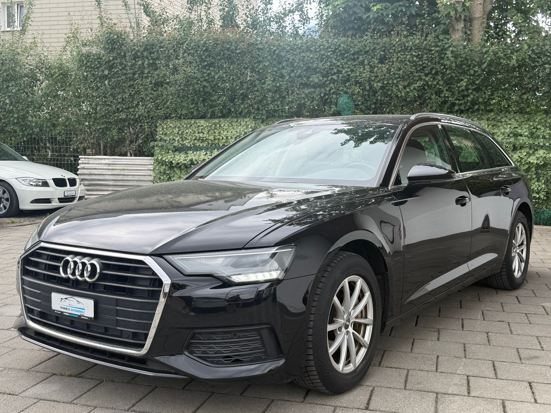 AUDI A6 Avant 40 TDI Design S-tronic-image-2