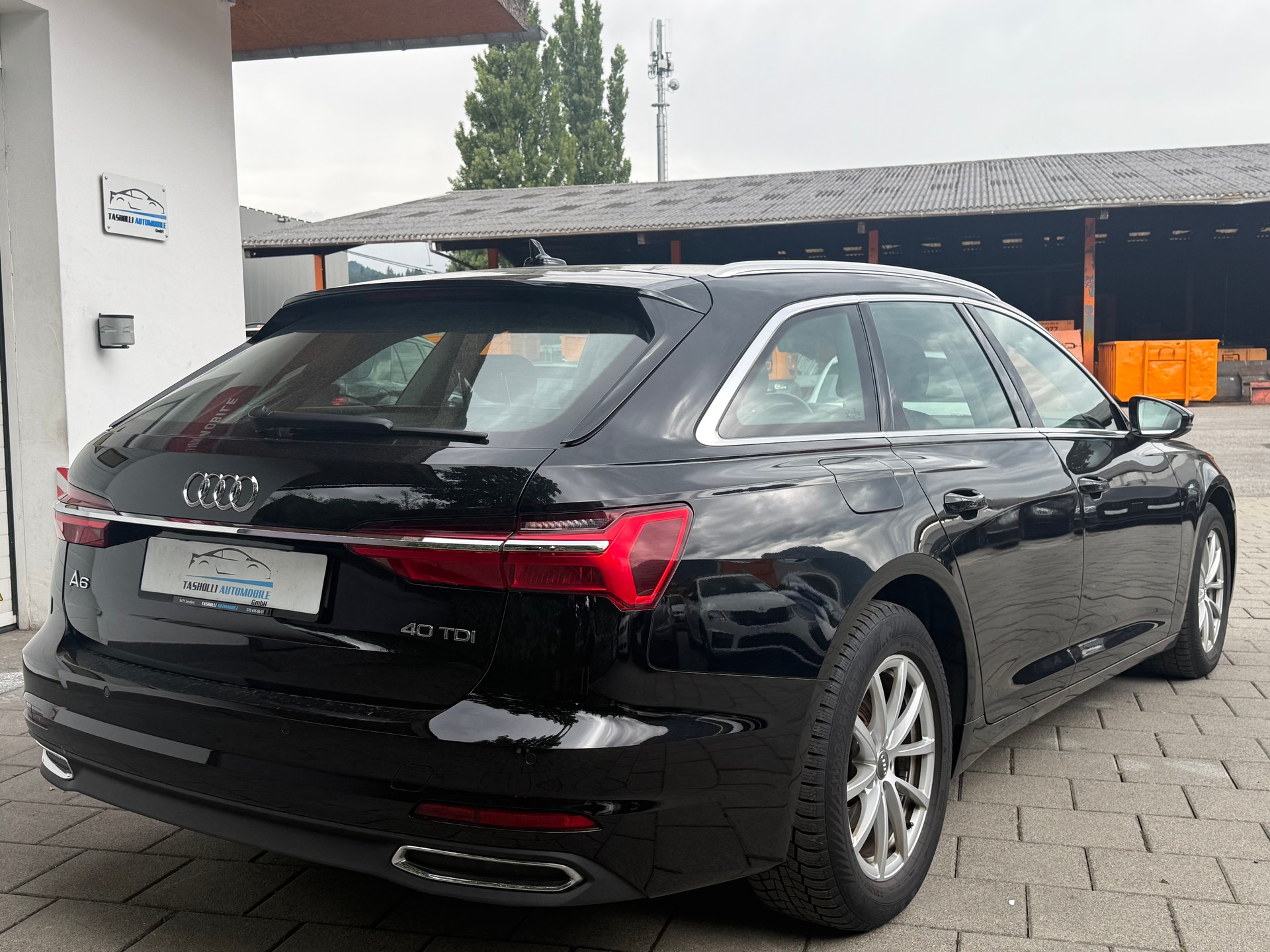 AUDI A6 Avant 40 TDI Design S-tronic-image-5