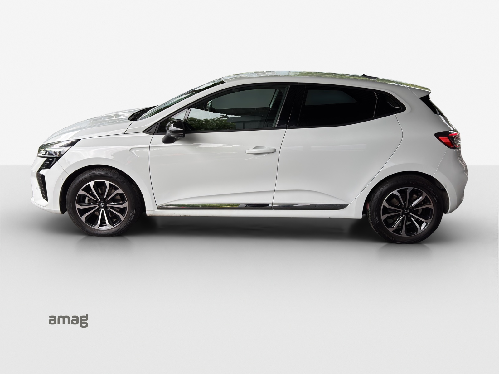 RENAULT Clio 1.6 E-Tech Techno-showroom-element-1