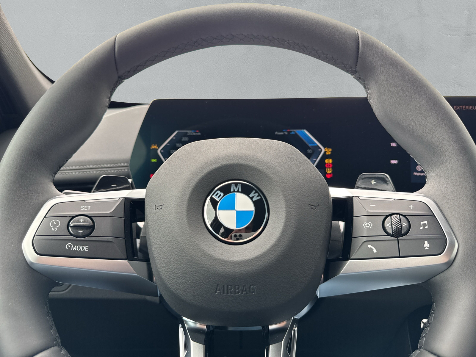 BMW X1 xDrive 23i 48V M Sport Pro-image-23