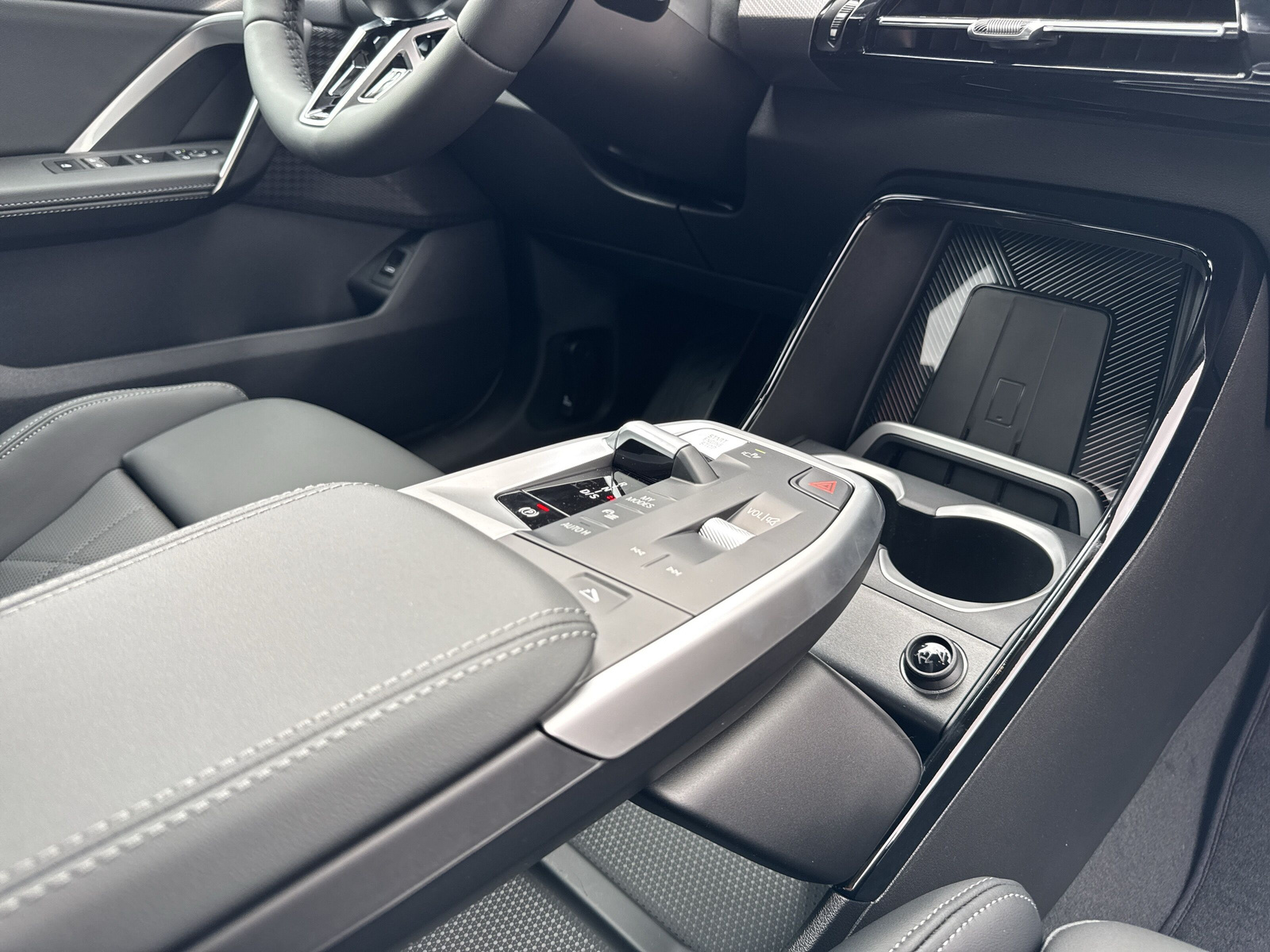 BMW X1 xDrive 23i 48V M Sport Pro-image-14