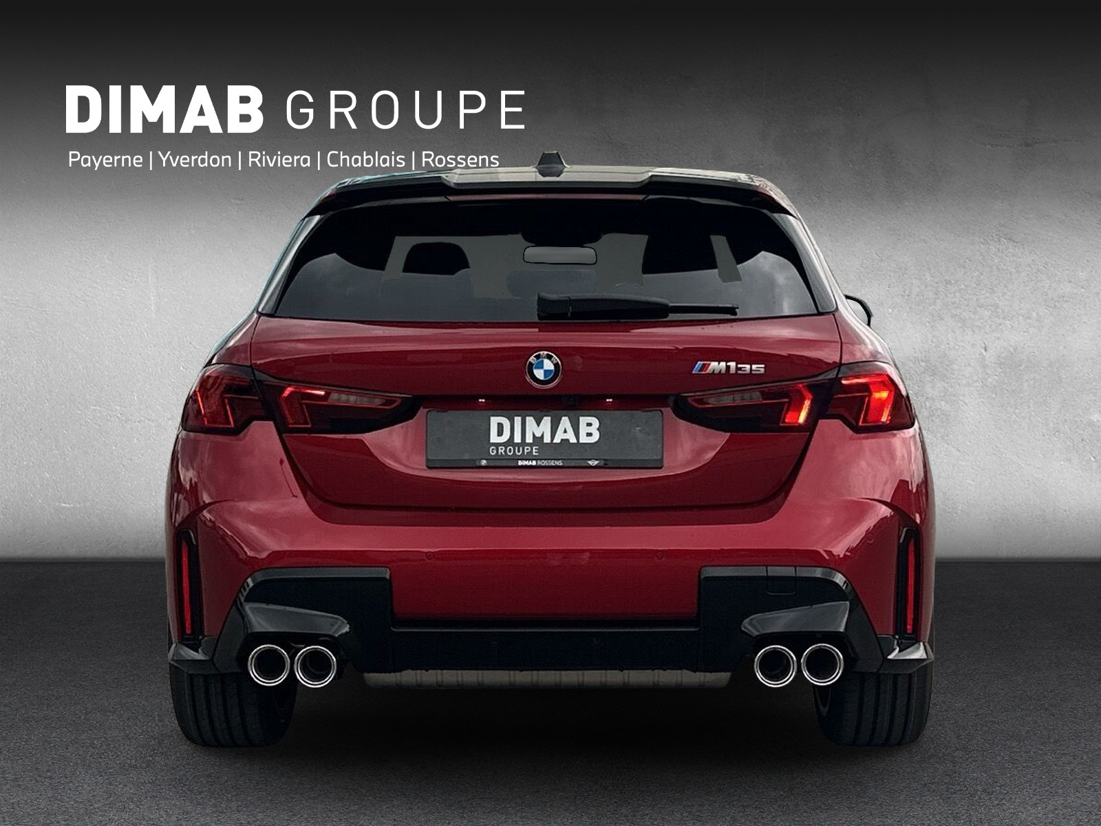 BMW M135 xDrive-showroom-element-3