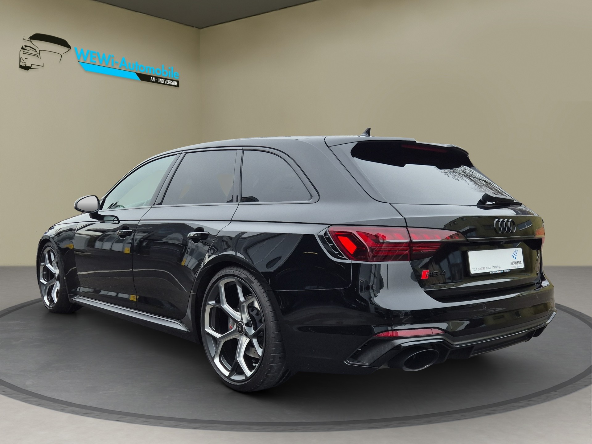 AUDI RS4 Avant 25 year edition quattro tiptronic-image-4